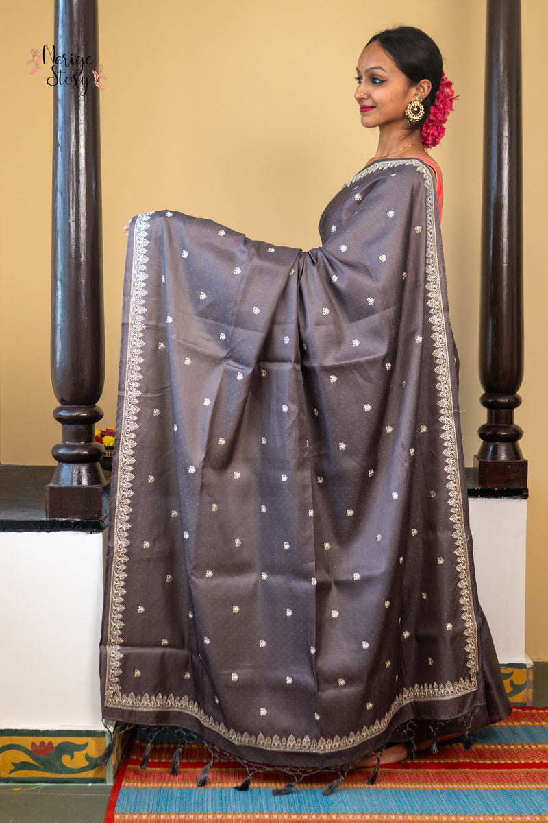 SAYANTANI (सयंतनी)