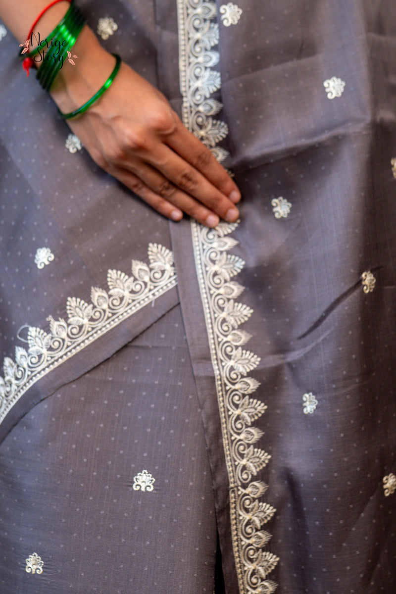 SAYANTANI (सयंतनी)