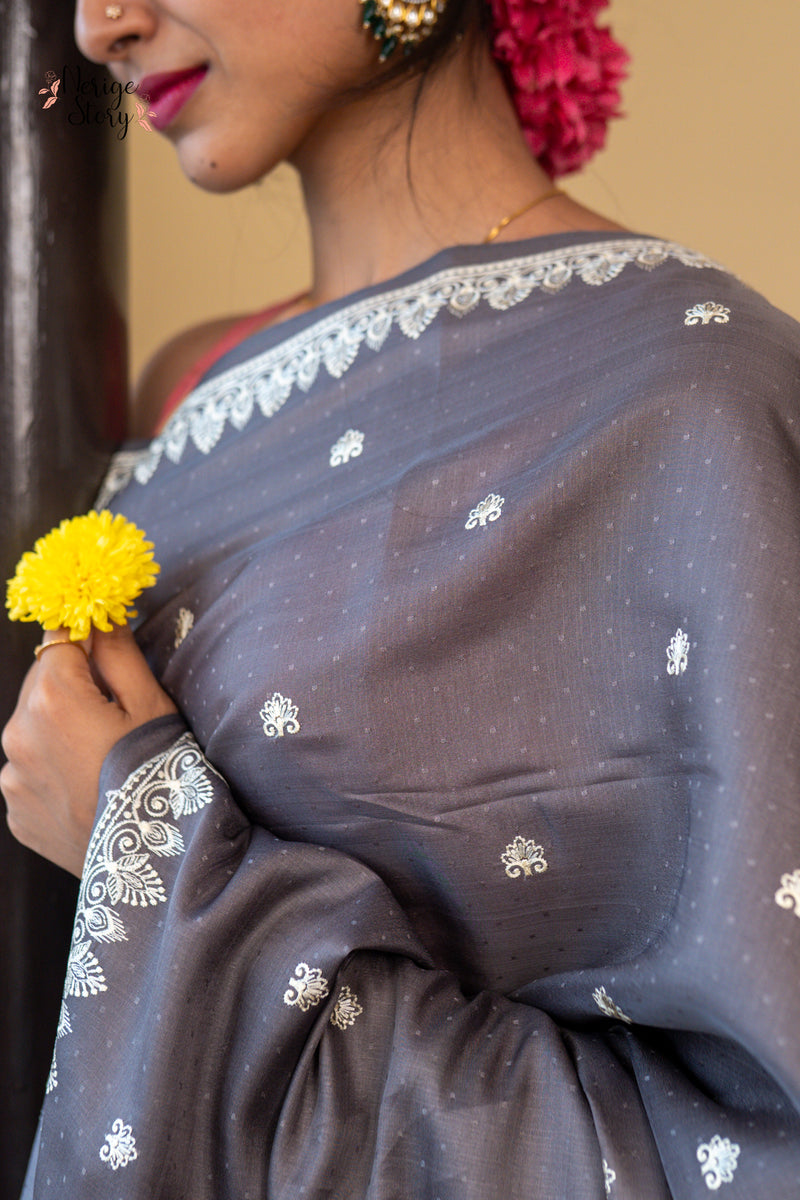 SAYANTANI (सयंतनी)
