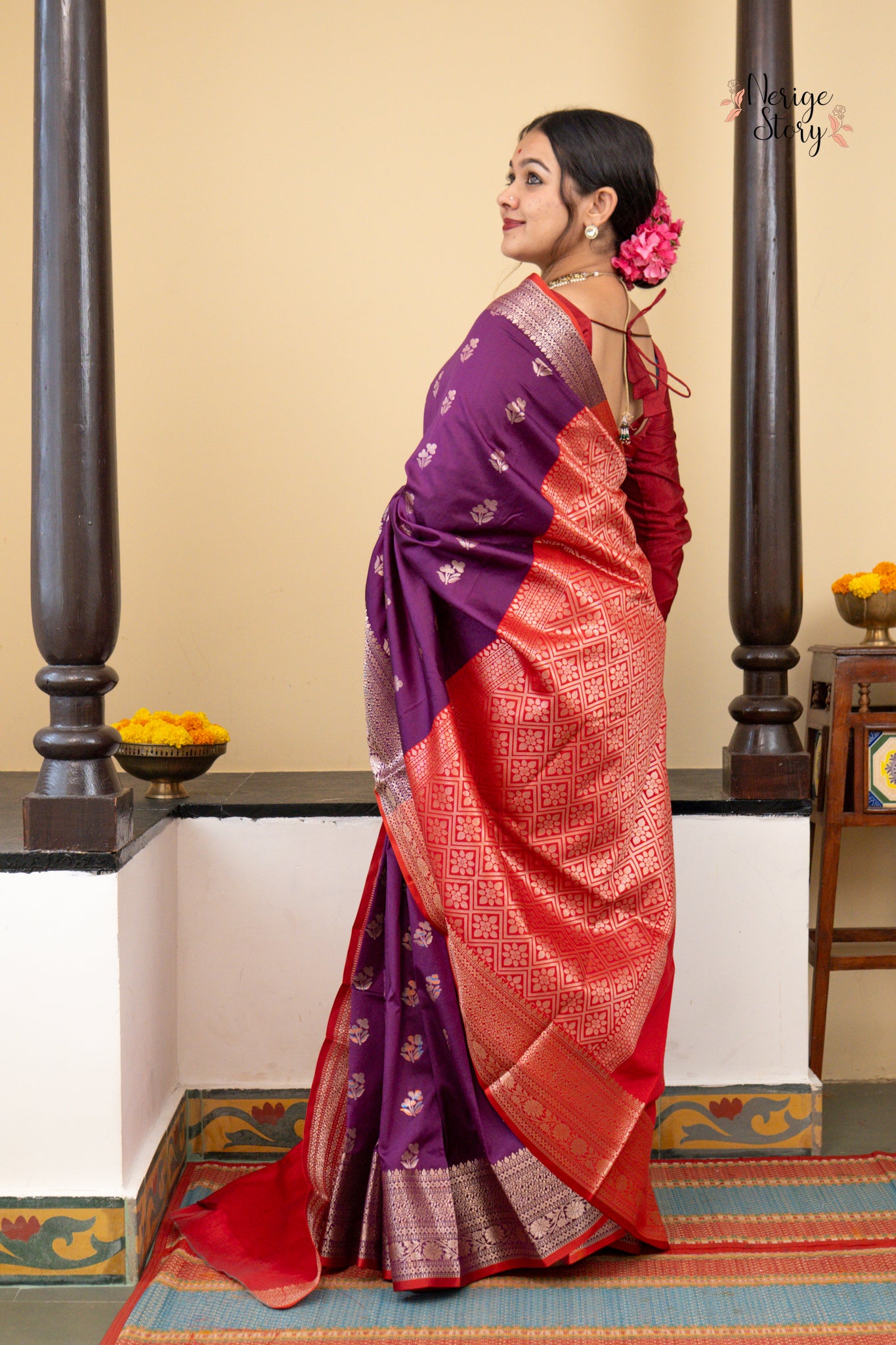JULIA (जूलिया)
