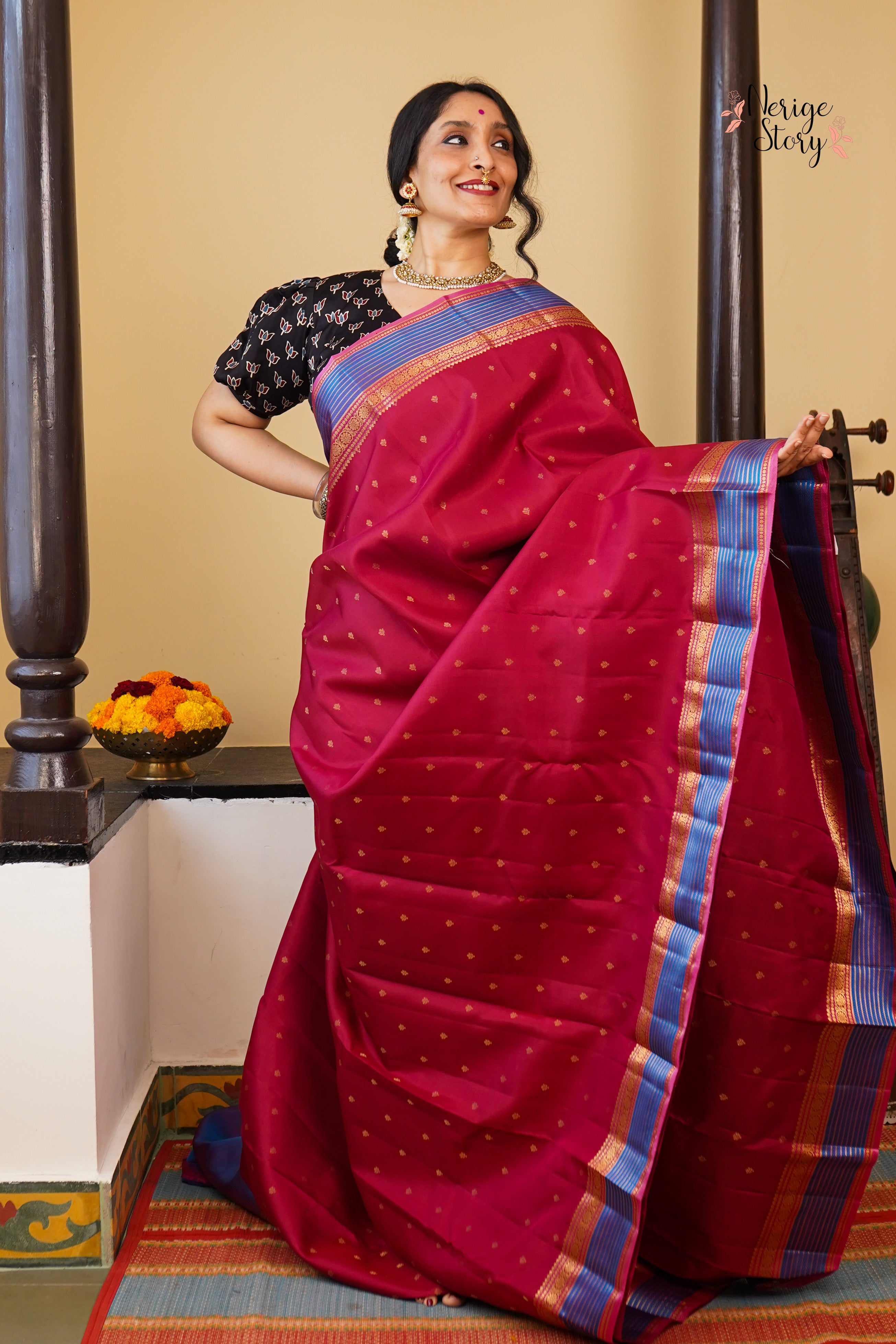 YASHOMALA (யசோமாலா)