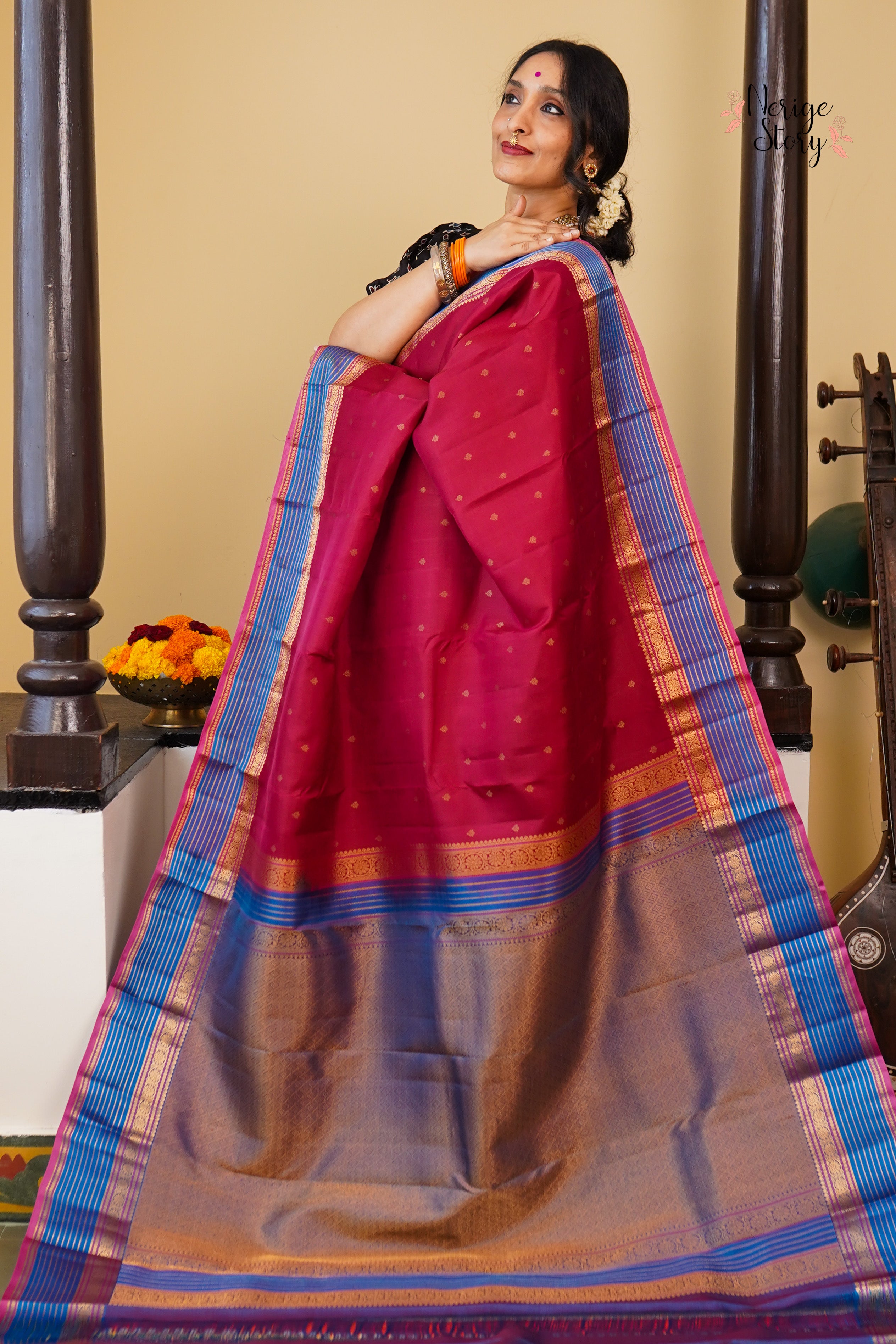 YASHOMALA (யசோமாலா)