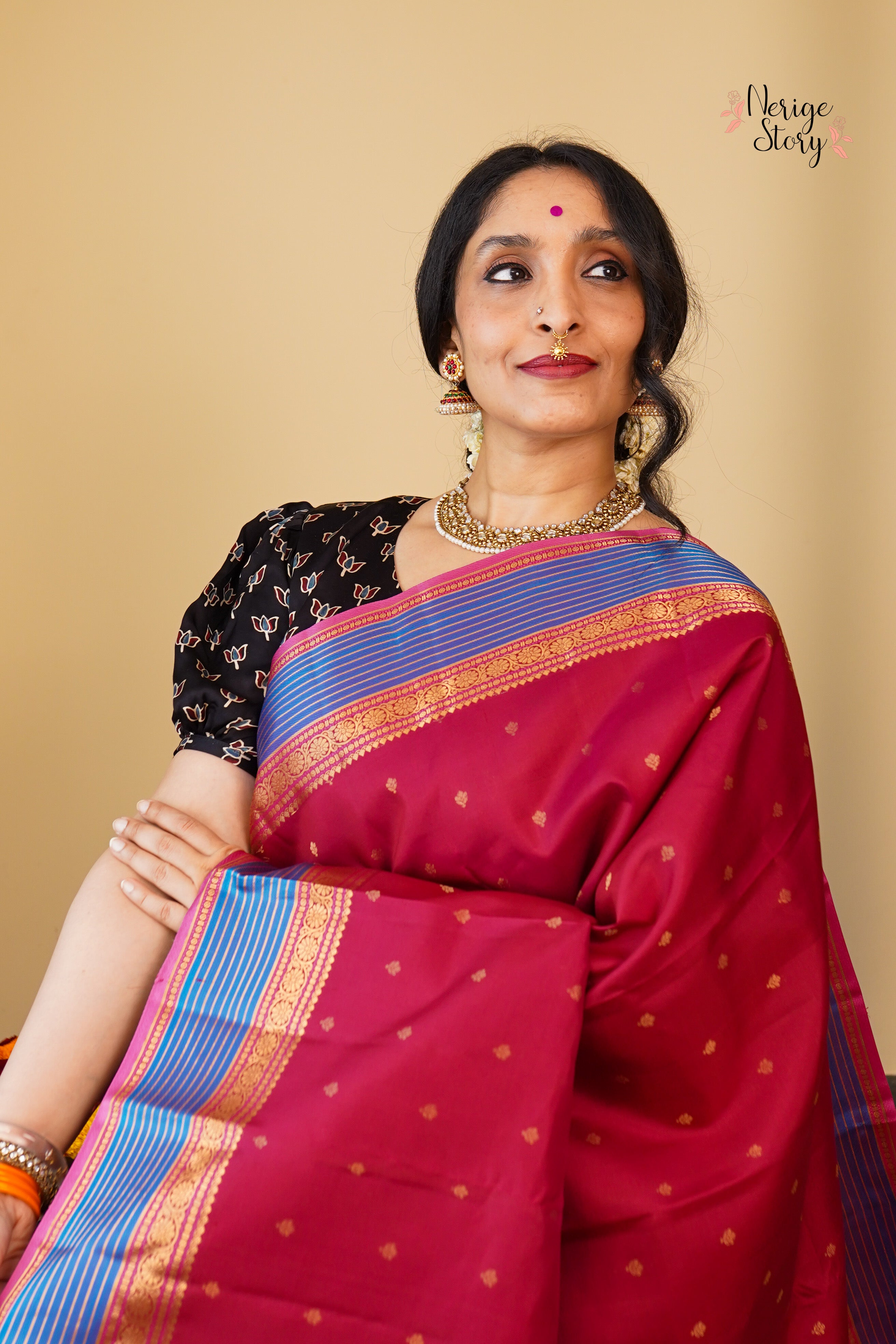 YASHOMALA (யசோமாலா)