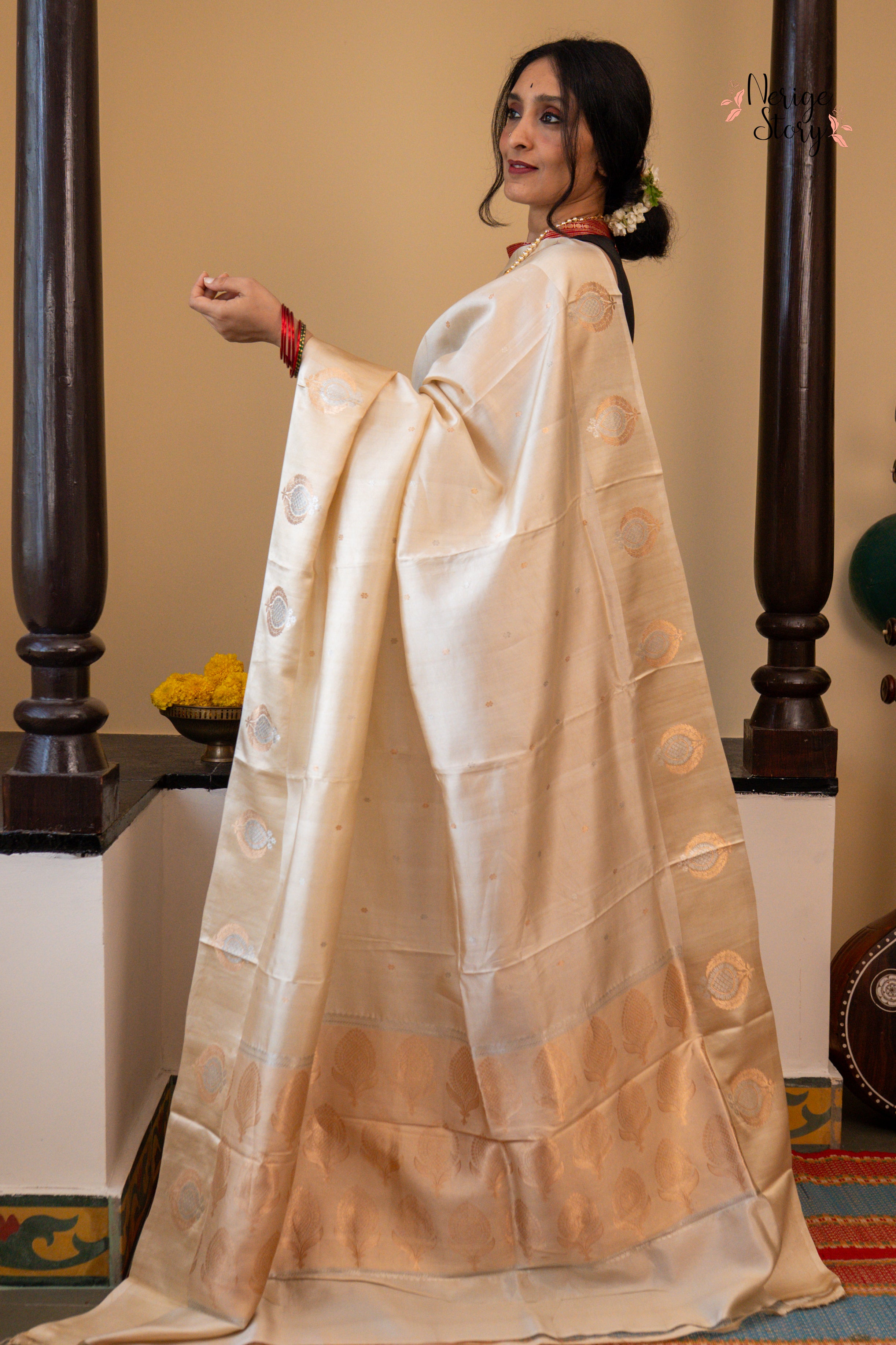 HANSINI ( हंसिनी )