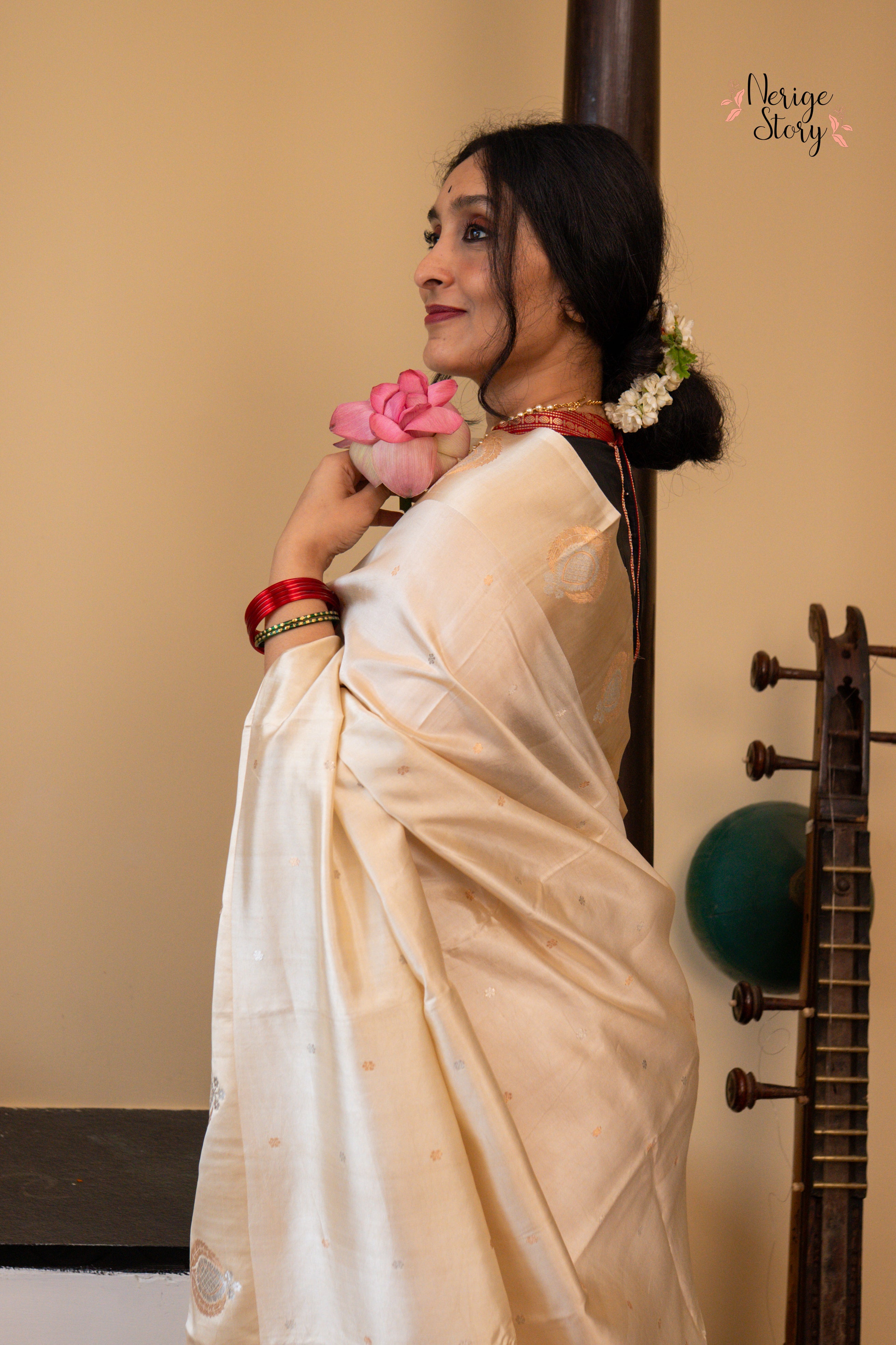 HANSINI ( हंसिनी )