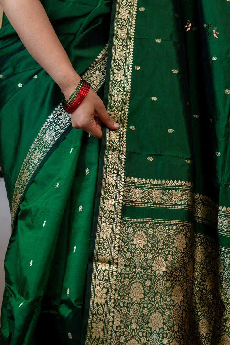 MEERA (मीरा)