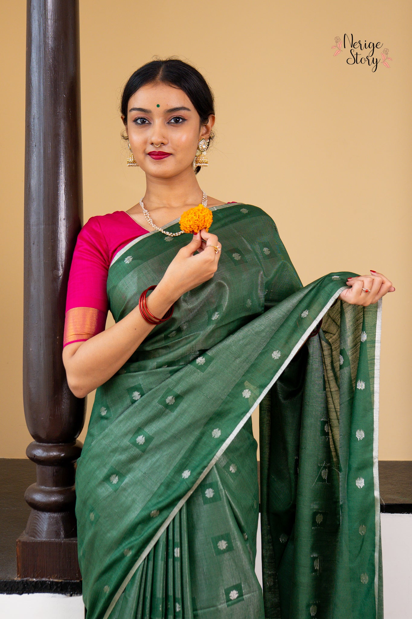 KALAHANSI (कलहंसी)