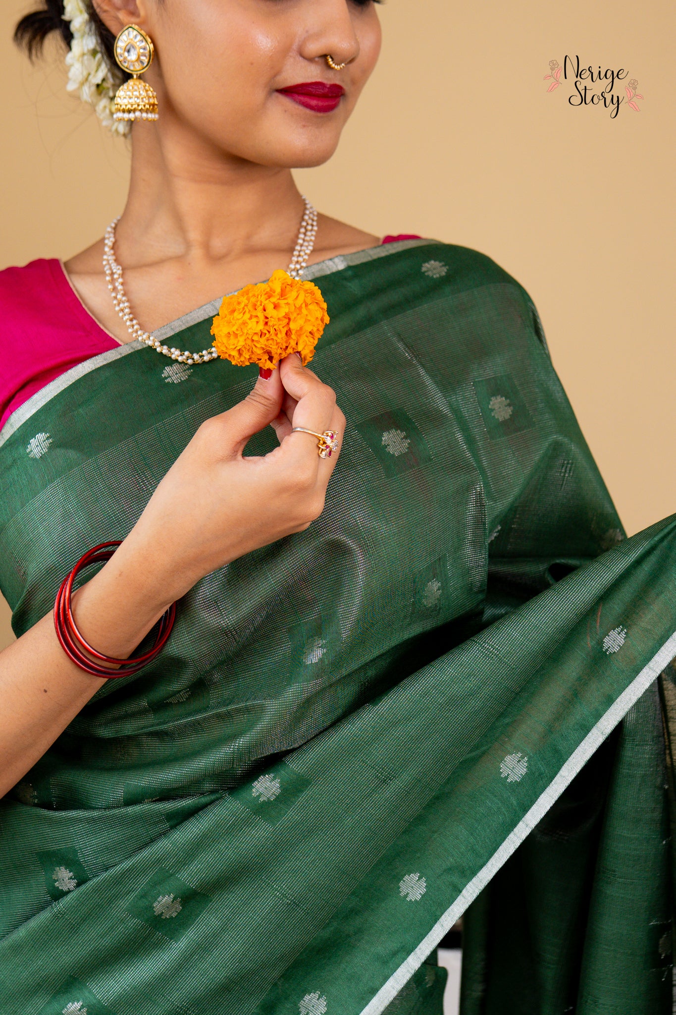 KALAHANSI (कलहंसी)