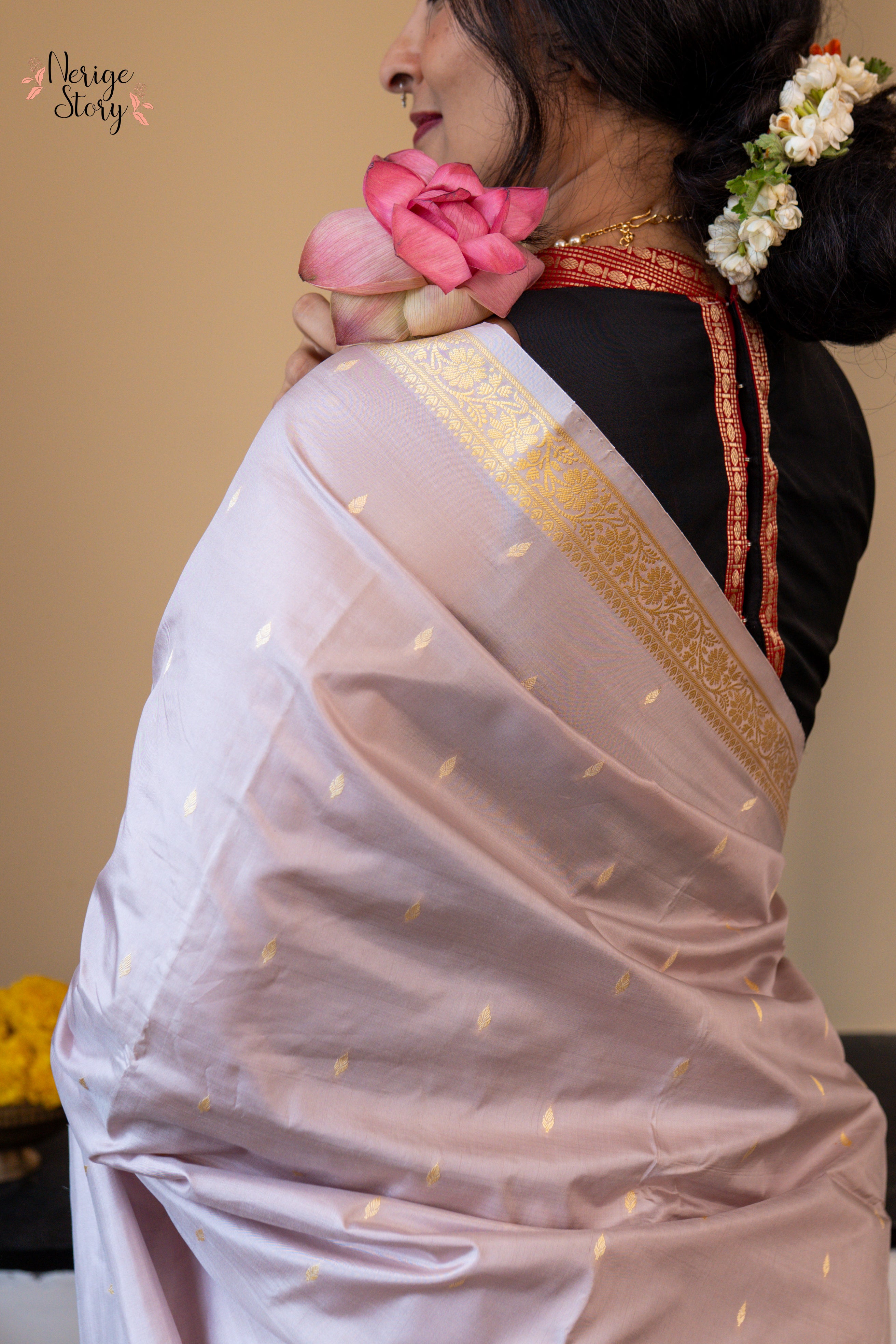 SNEHA (स्नेहा)
