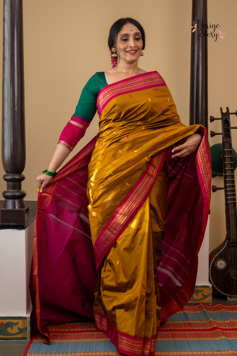 NINAVAHITA (ನಿನವಹಿತಾ)