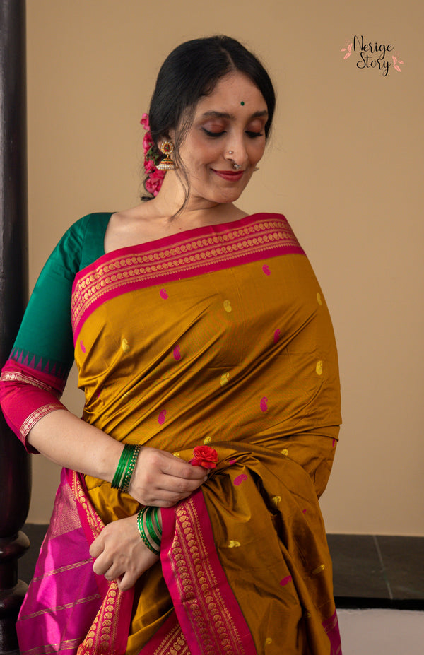 NINAVAHITA (ನಿನವಹಿತಾ)