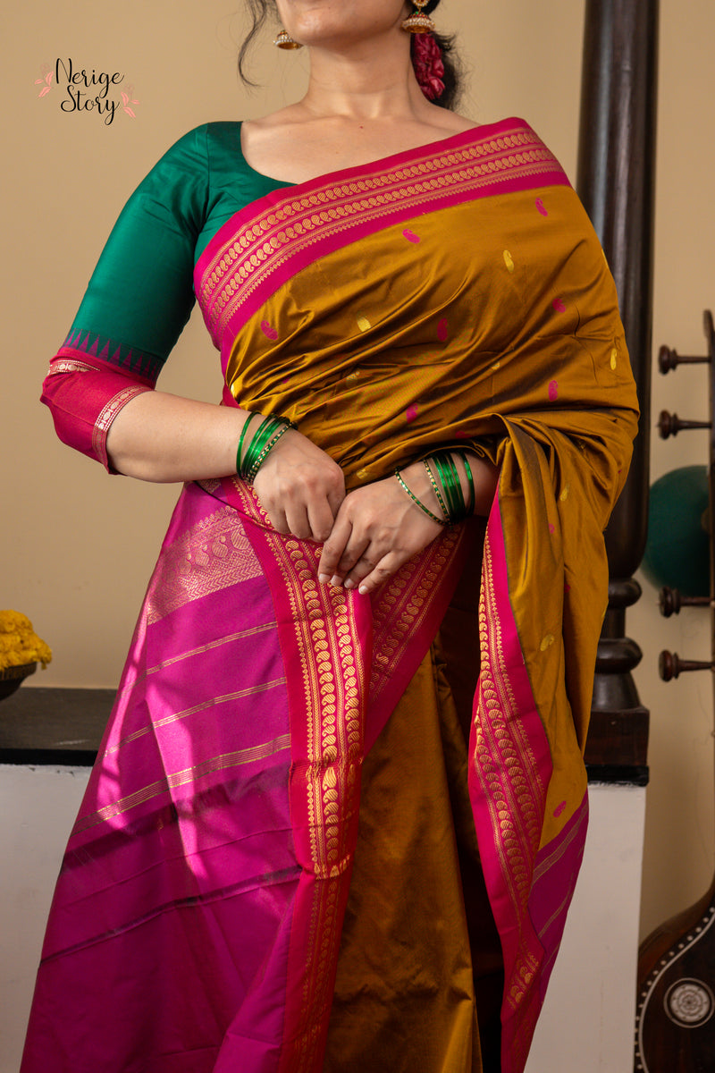 NINAVAHITA (ನಿನವಹಿತಾ)