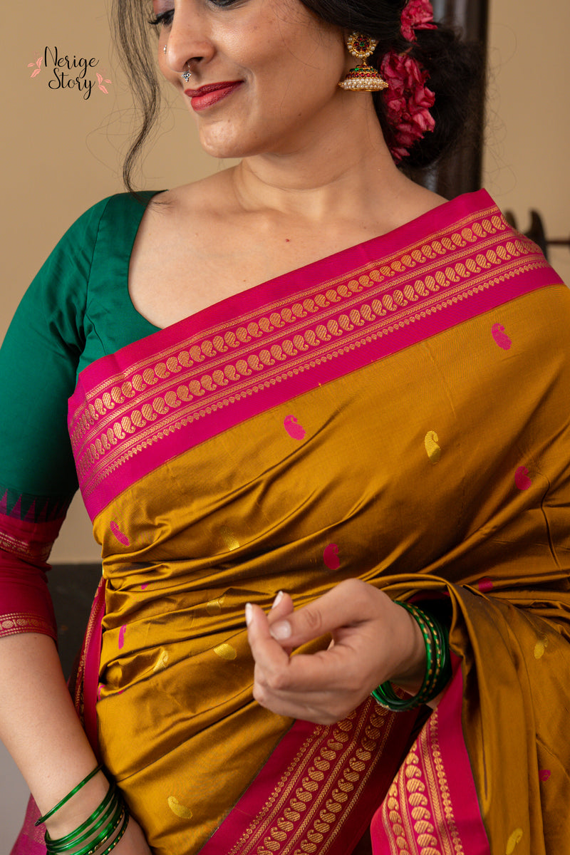 NINAVAHITA (ನಿನವಹಿತಾ)