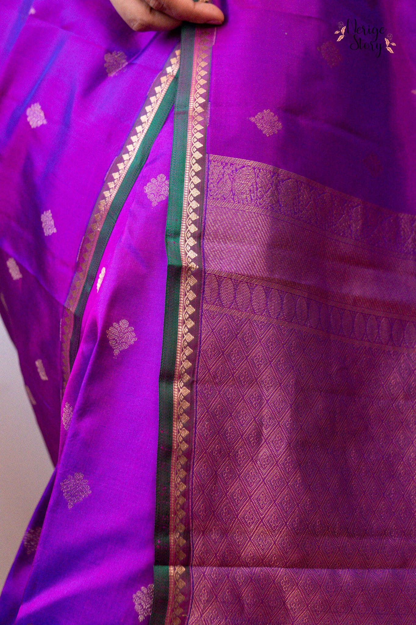 MADHAVI (மாதவி)