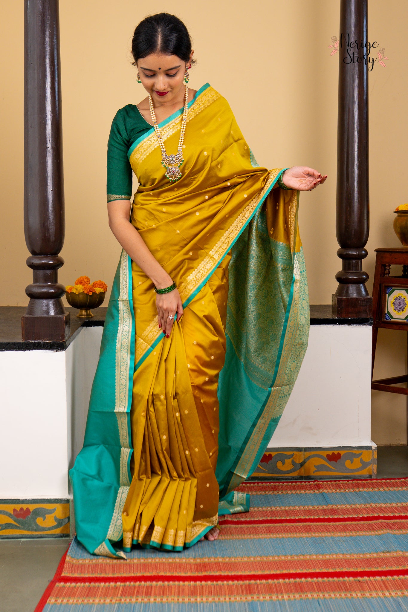 SHUCHISMITA (शुचिस्मिता)