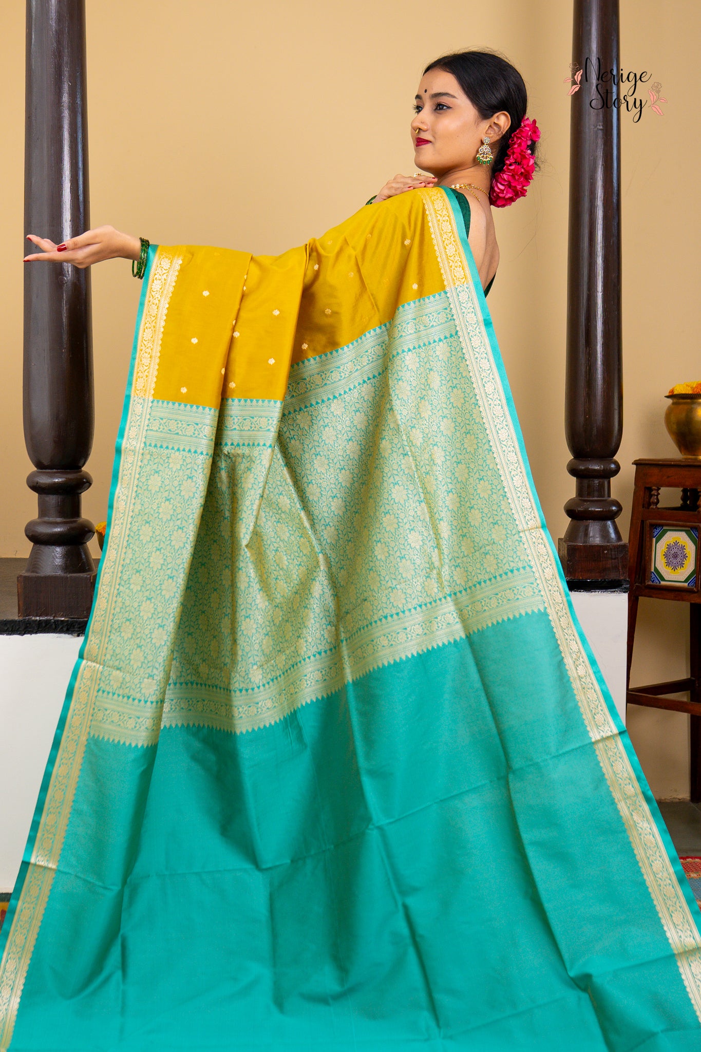 SHUCHISMITA (शुचिस्मिता)