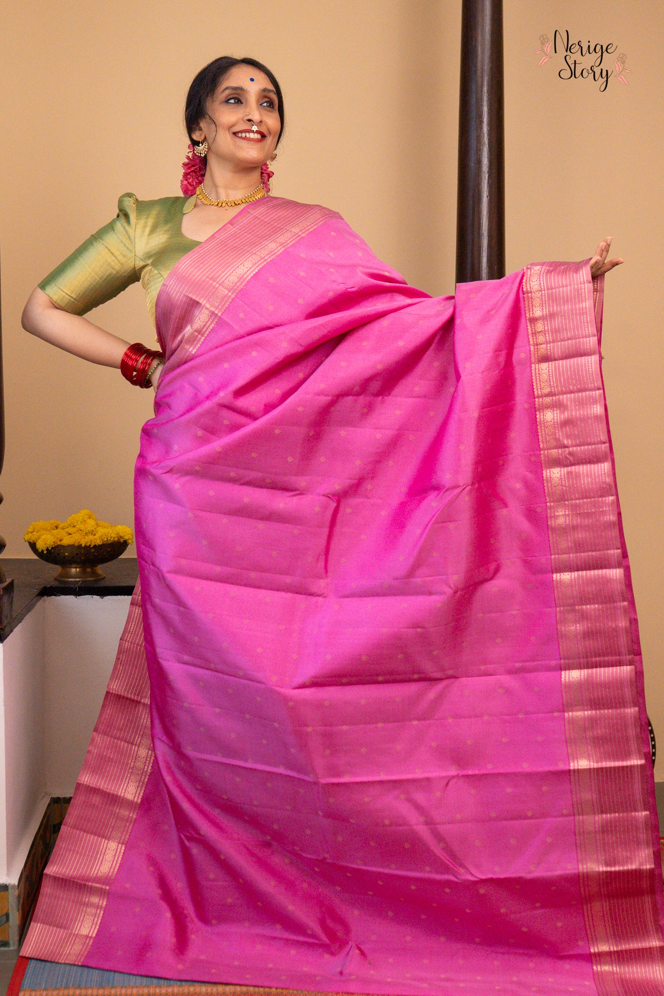 YAZHINI (யாழினி)