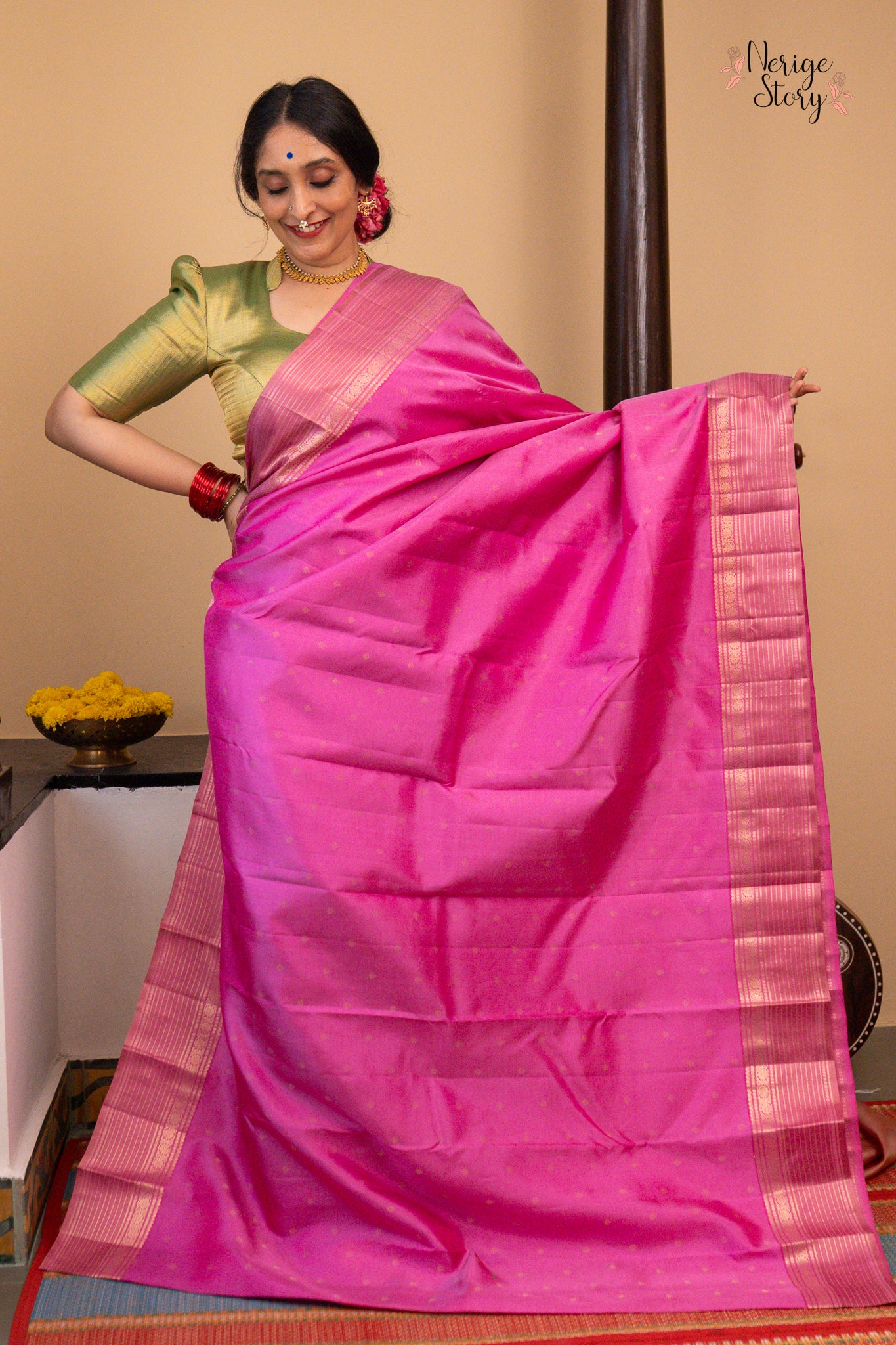 YAZHINI (யாழினி)