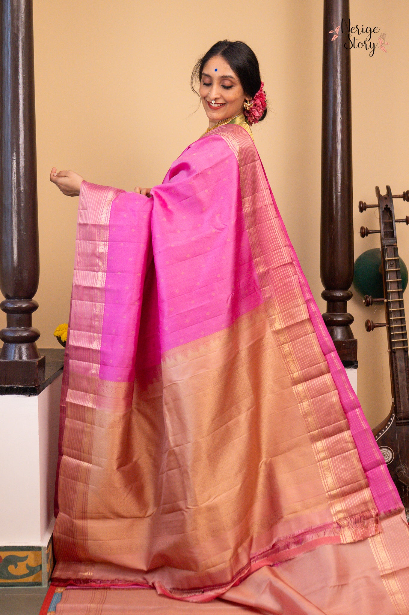YAZHINI (யாழினி)