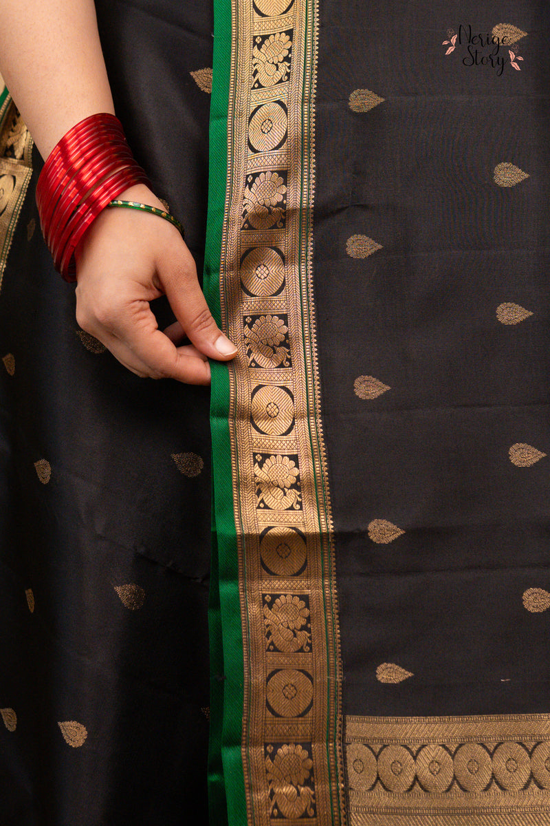 MANIMEKALAI (மணிமேகலை)