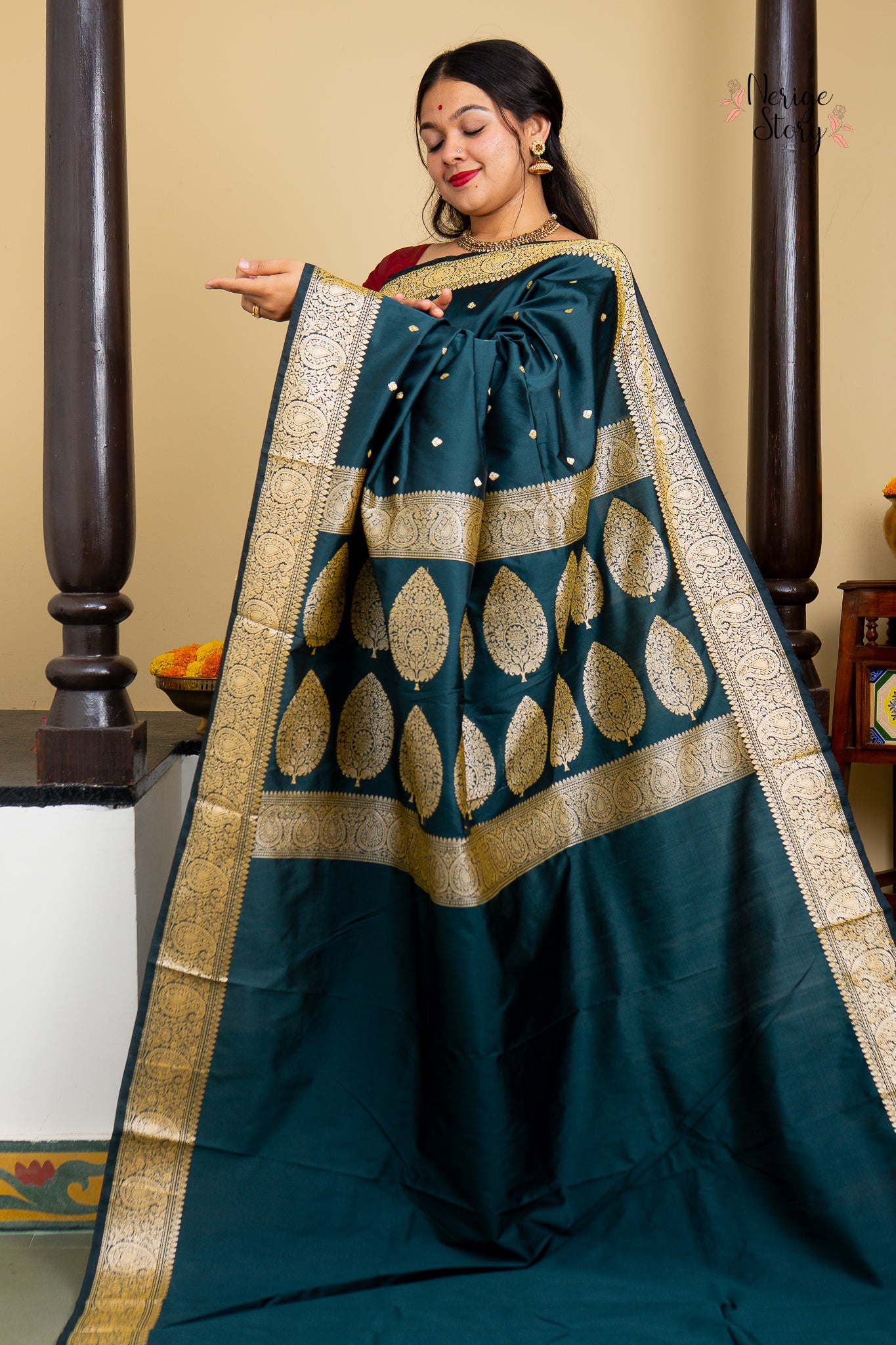 HEMISHA (हेमिषा)
