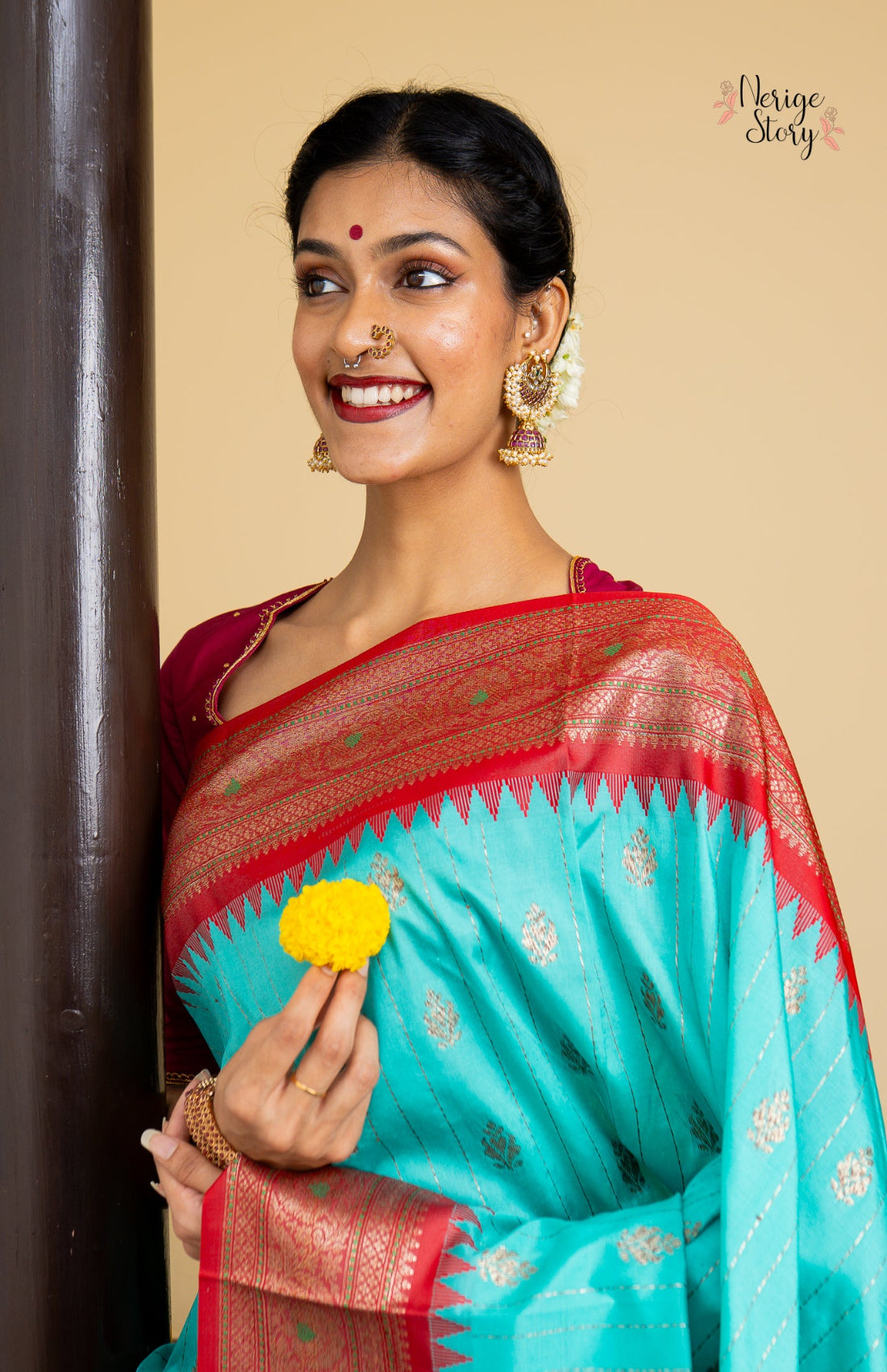 DIVYANSHI (दिव्यांशी)