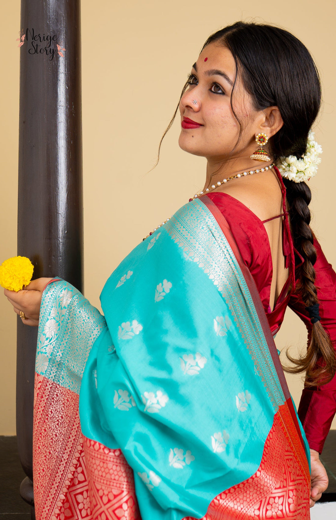 DEVANIKA (देवानिका)