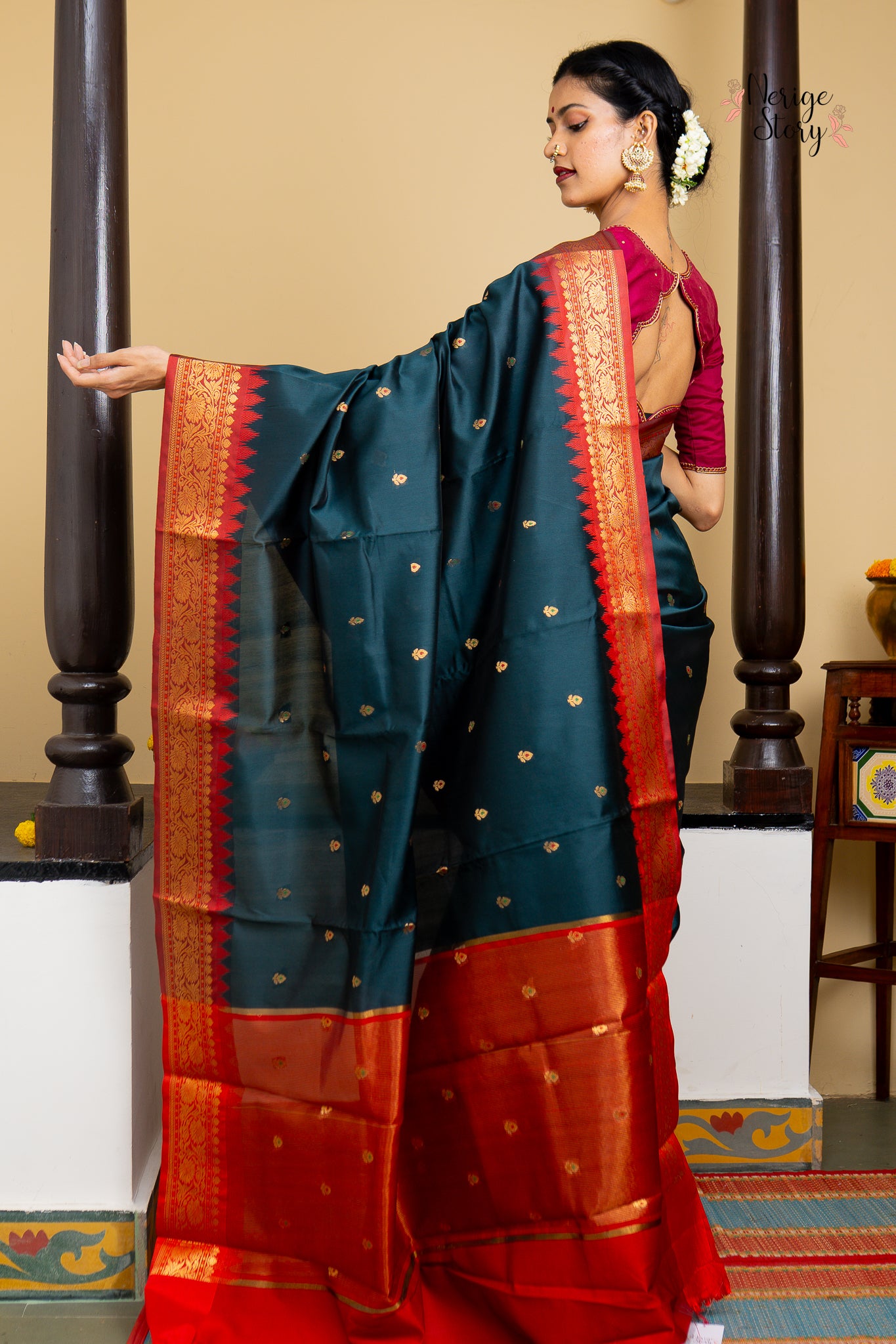 DAKSHITA (दक्षिता)