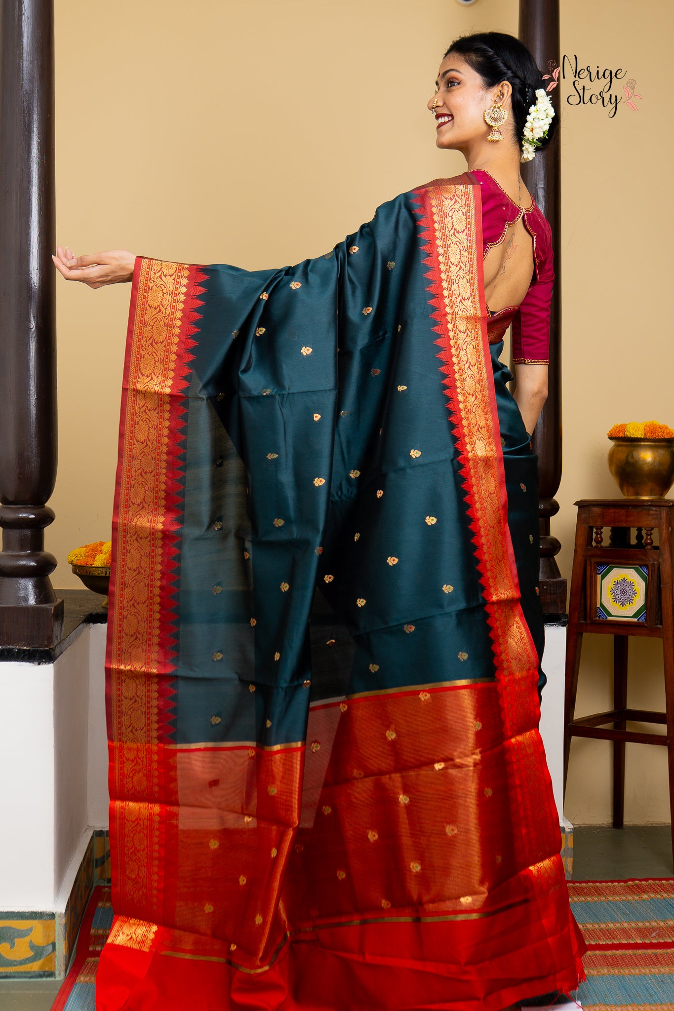 DAKSHITA (दक्षिता)