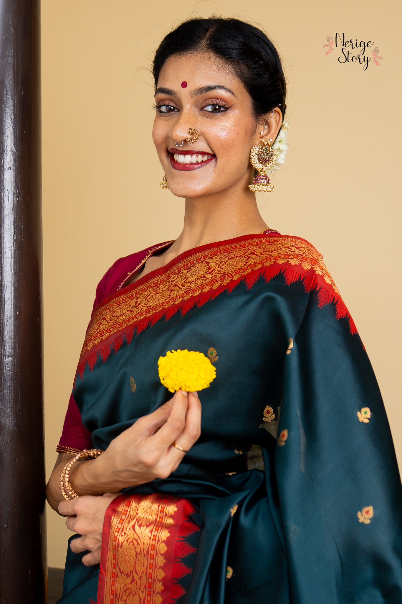 DAKSHITA (दक्षिता)