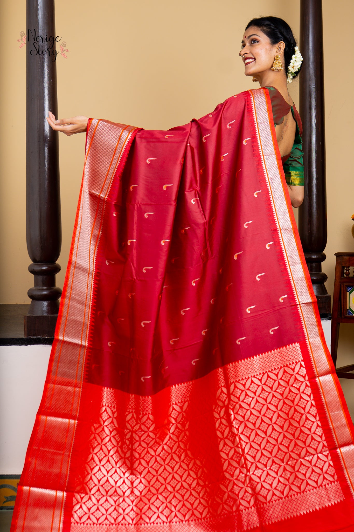ANEESHA (अनीशा)