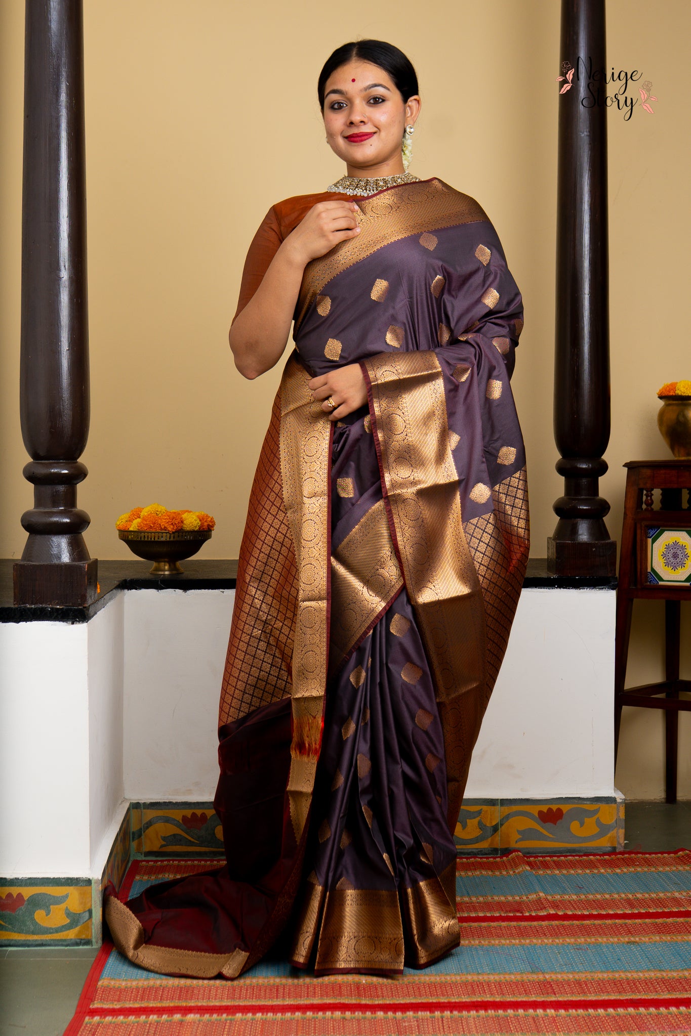 AAHVIKA (आह्विका)