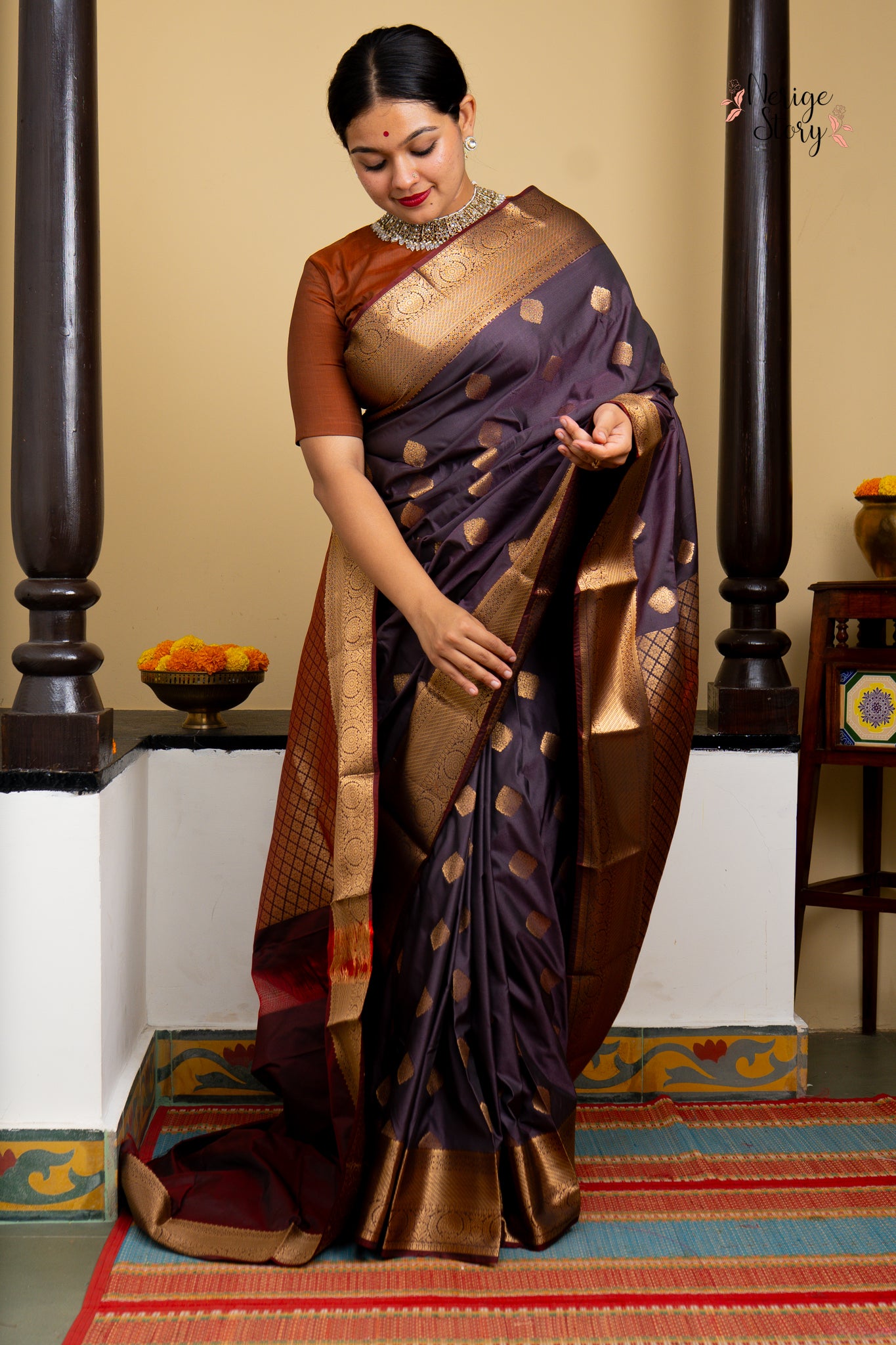 AAHVIKA (आह्विका)