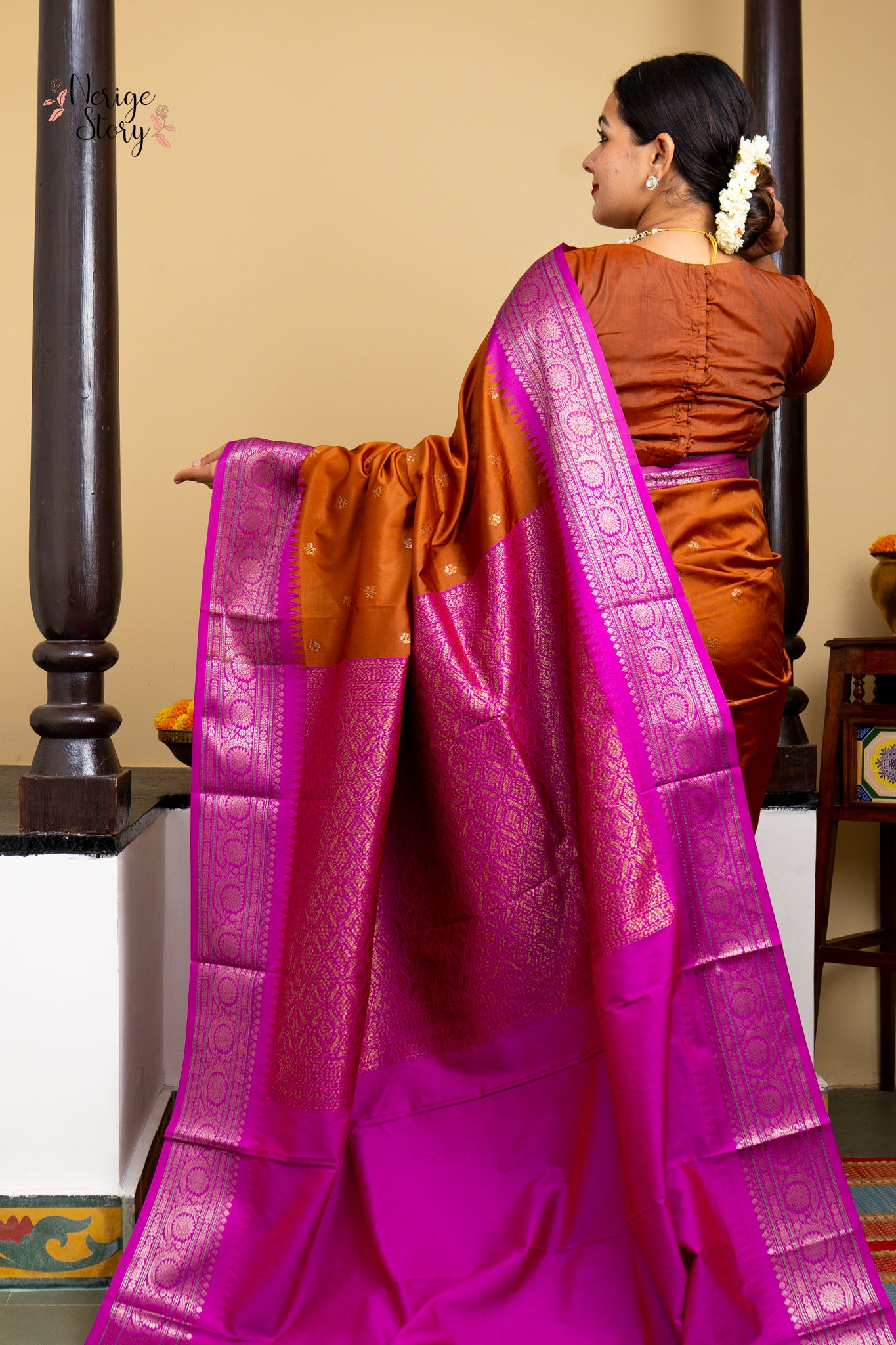 AARNIKA (आर्णिका)