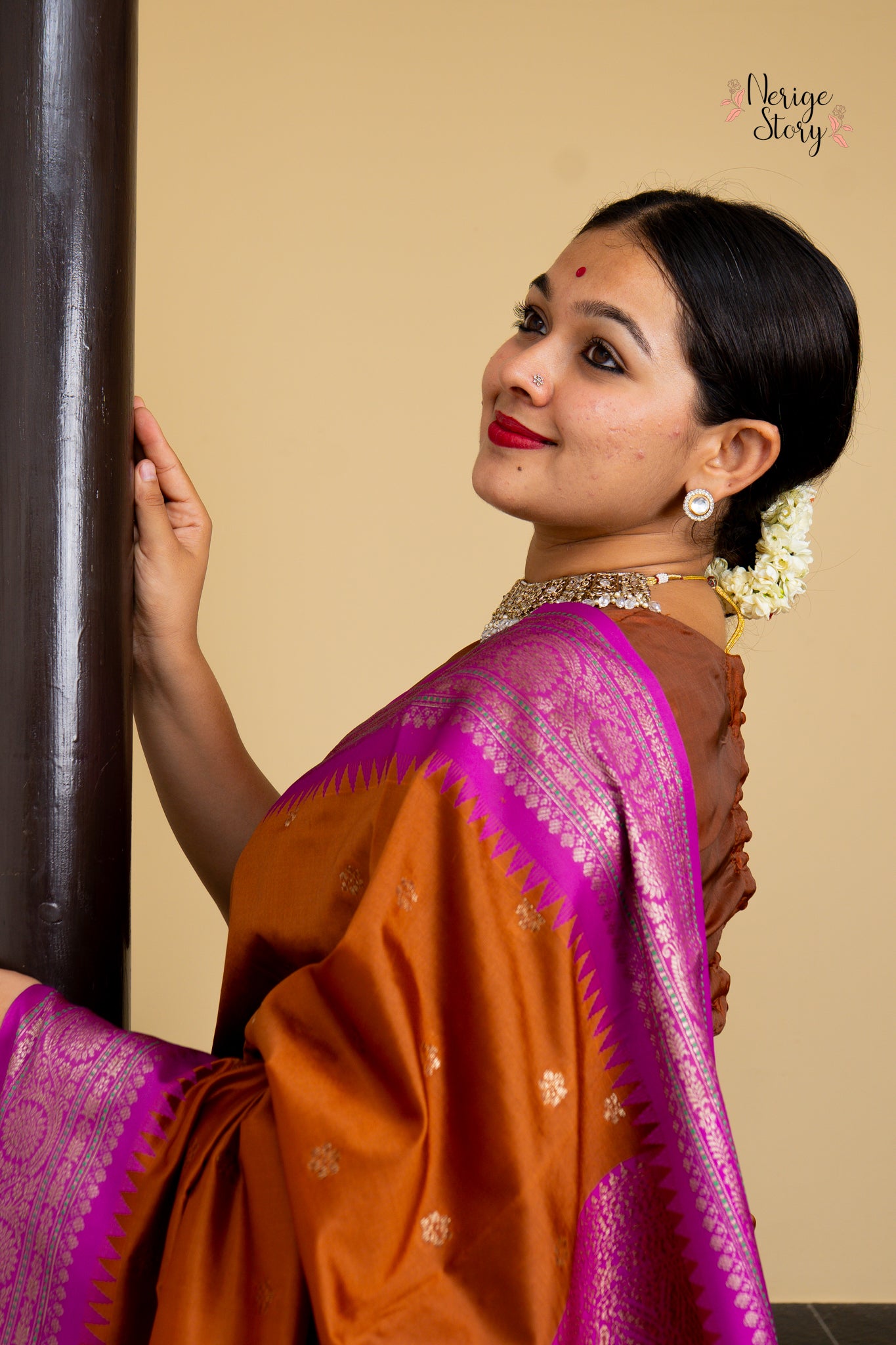 AARNIKA (आर्णिका)
