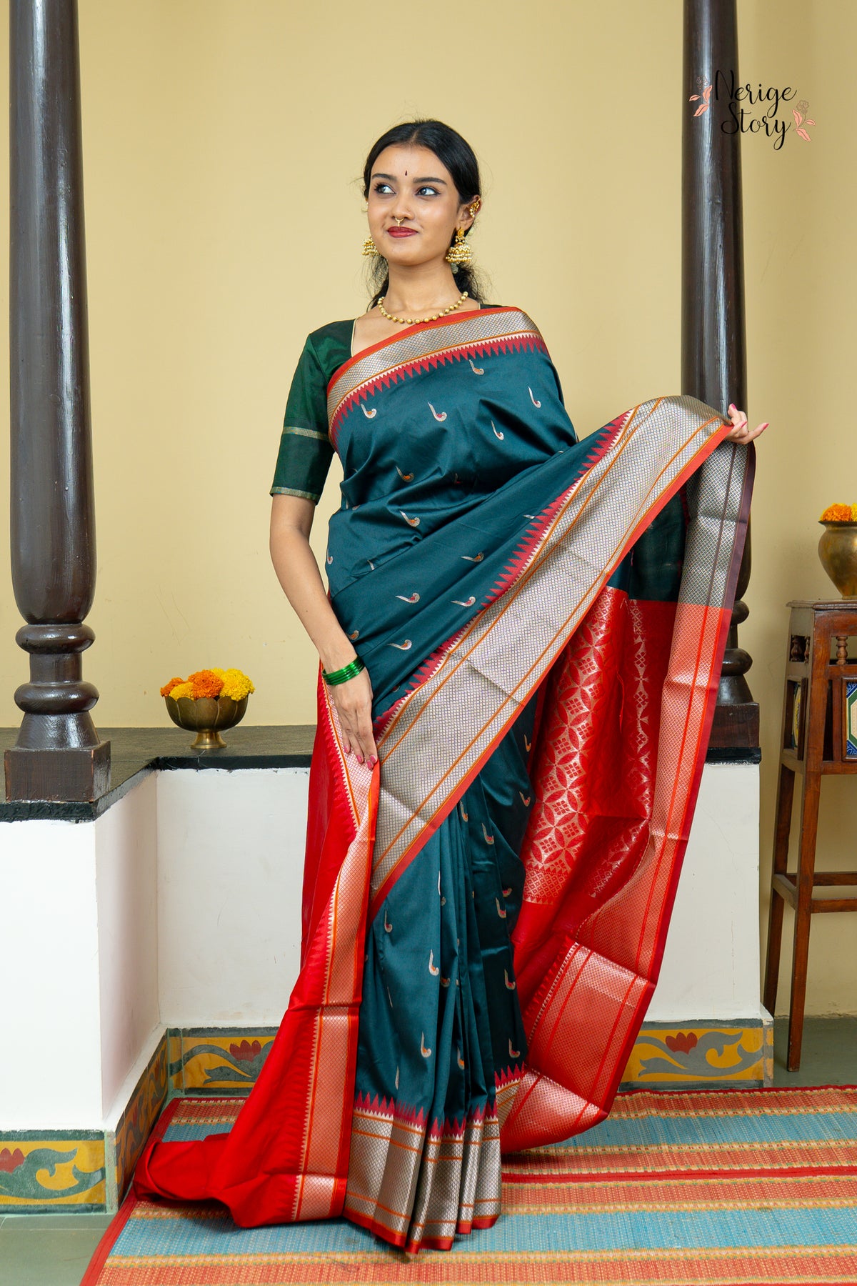 EKAVALI (एकावली)