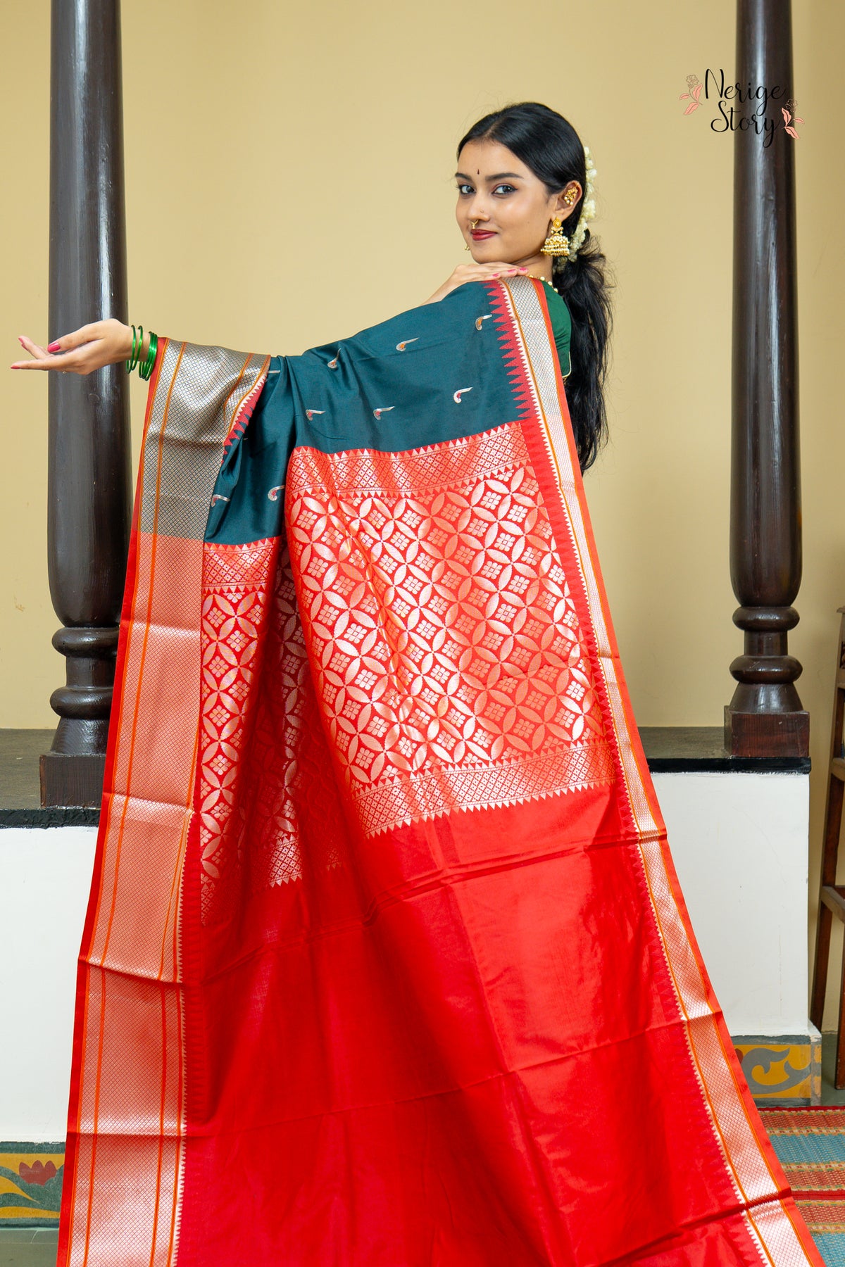 EKAVALI (एकावली)