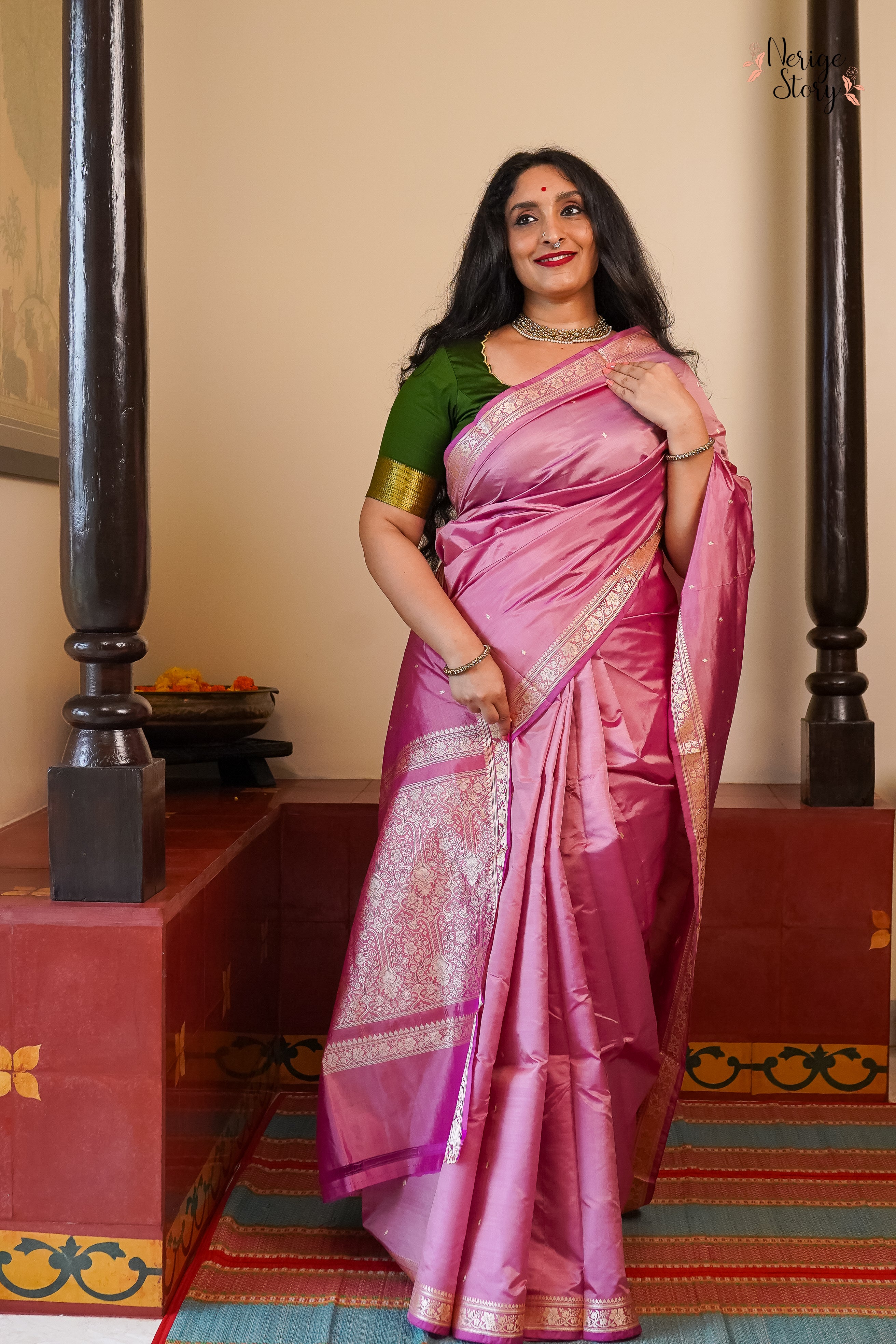 GULAABI ANKHEIN (गुलाबी आँखें)