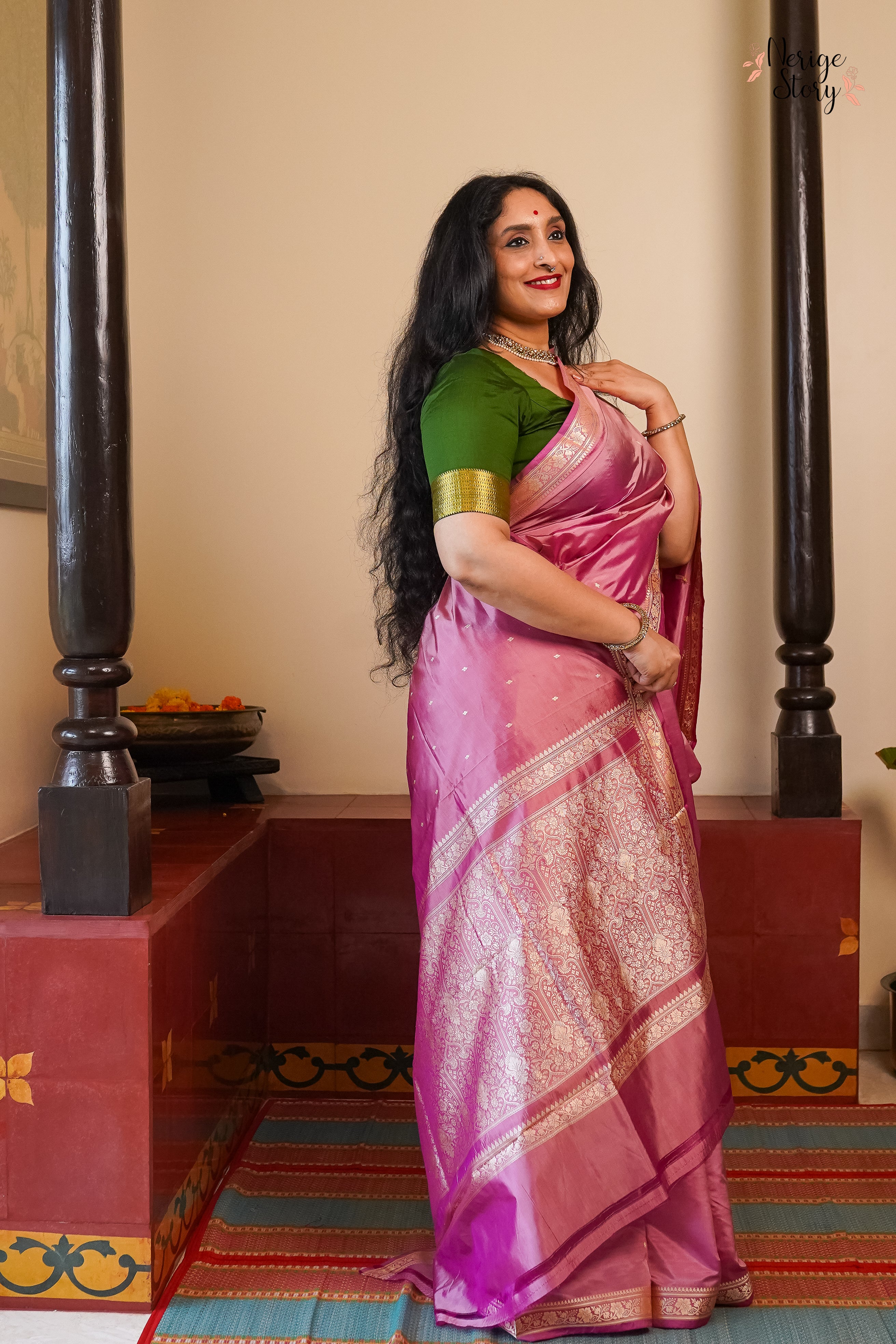 GULAABI ANKHEIN (गुलाबी आँखें)