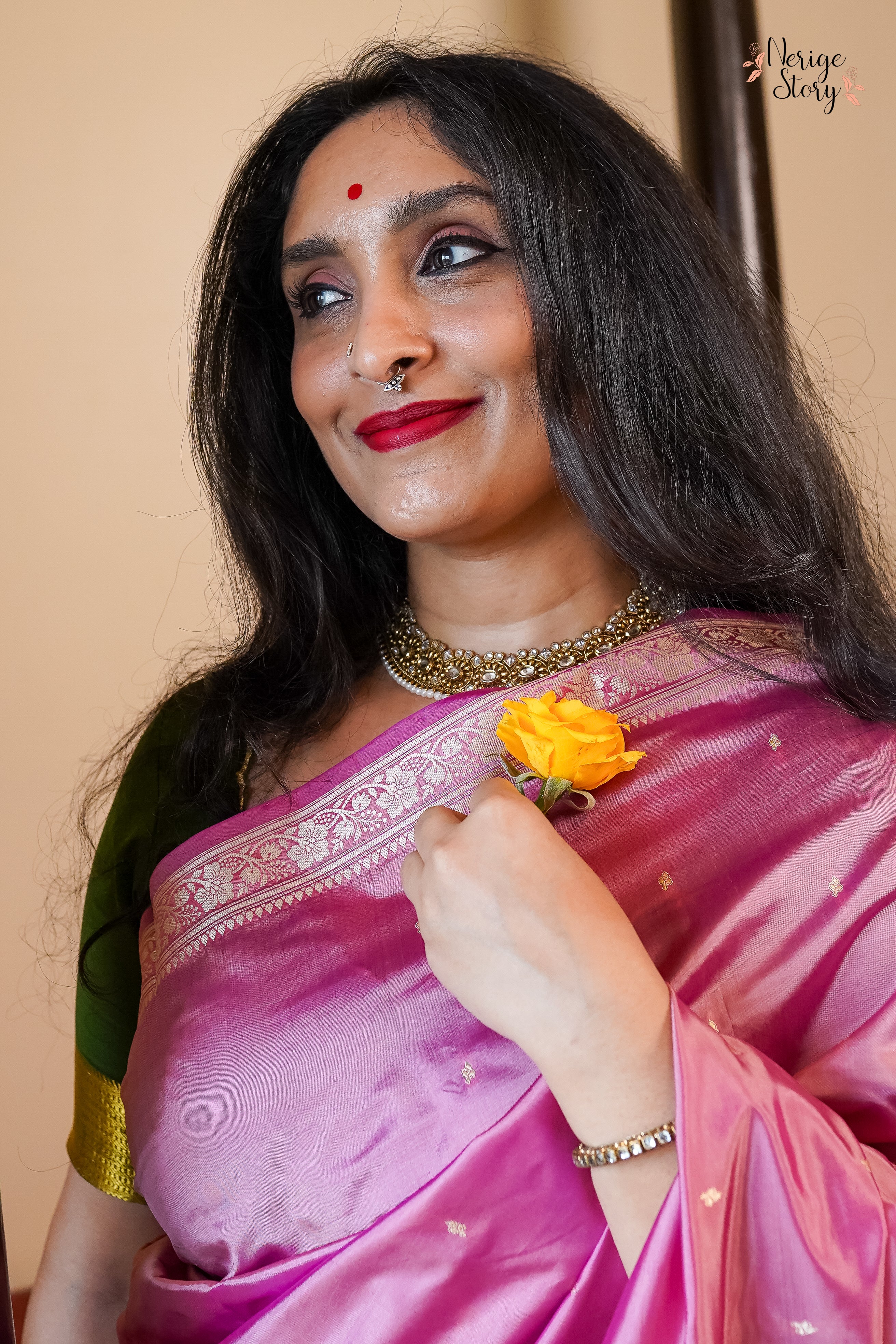 GULAABI ANKHEIN (गुलाबी आँखें)