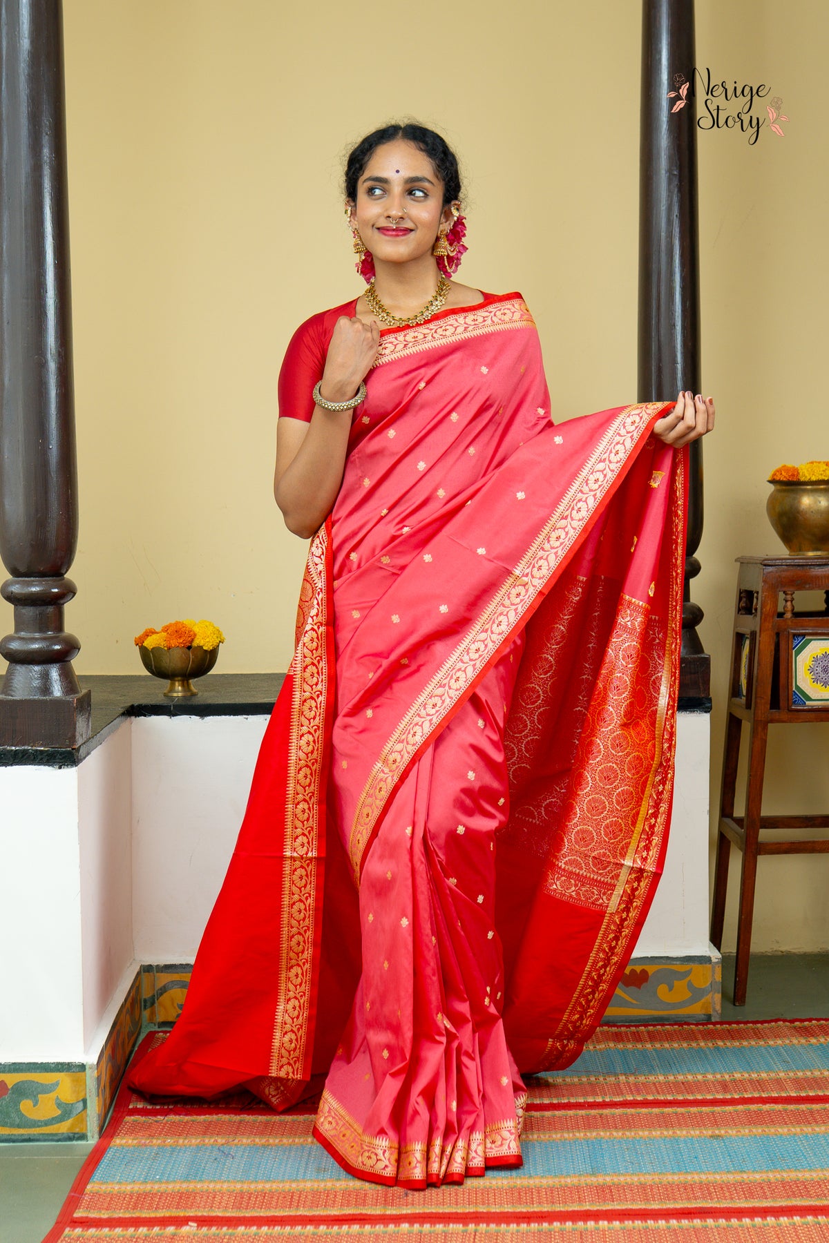 CHITRAKSHI (चित्राक्षी)