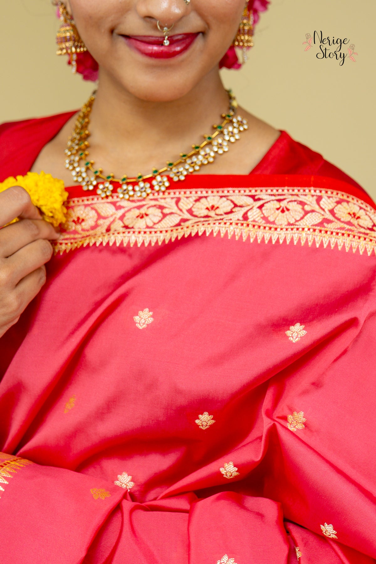 CHITRAKSHI (चित्राक्षी)