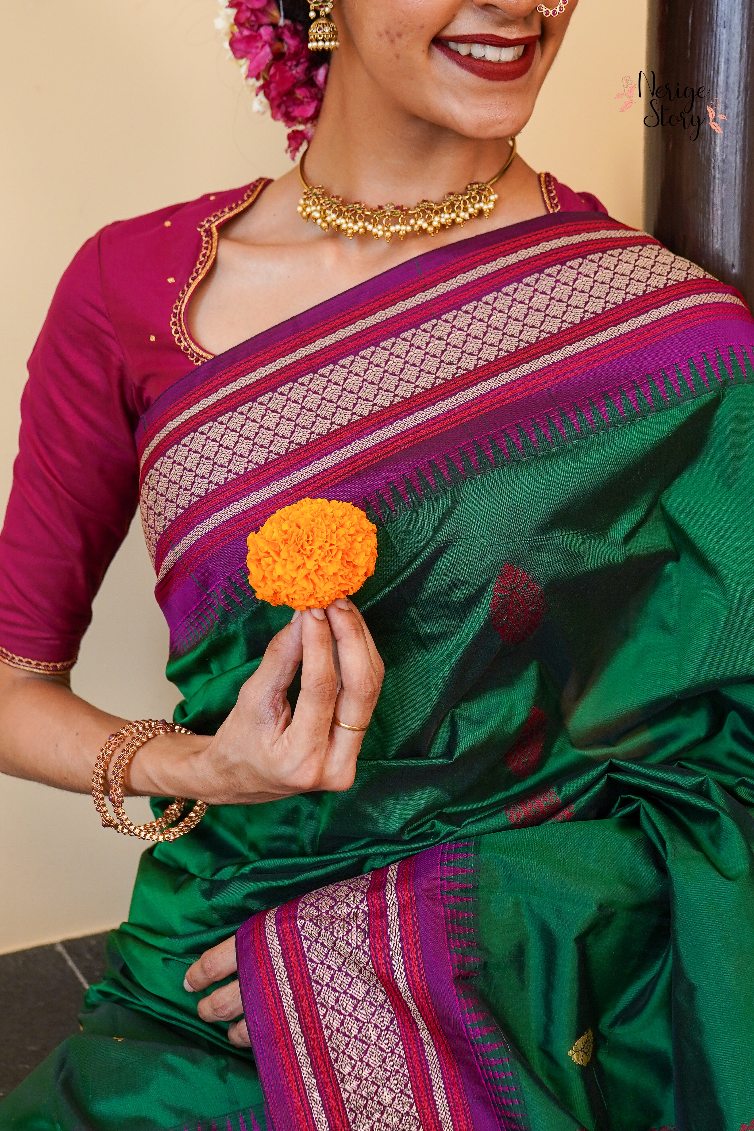 RAVIKA (ರವಿಕಾ)