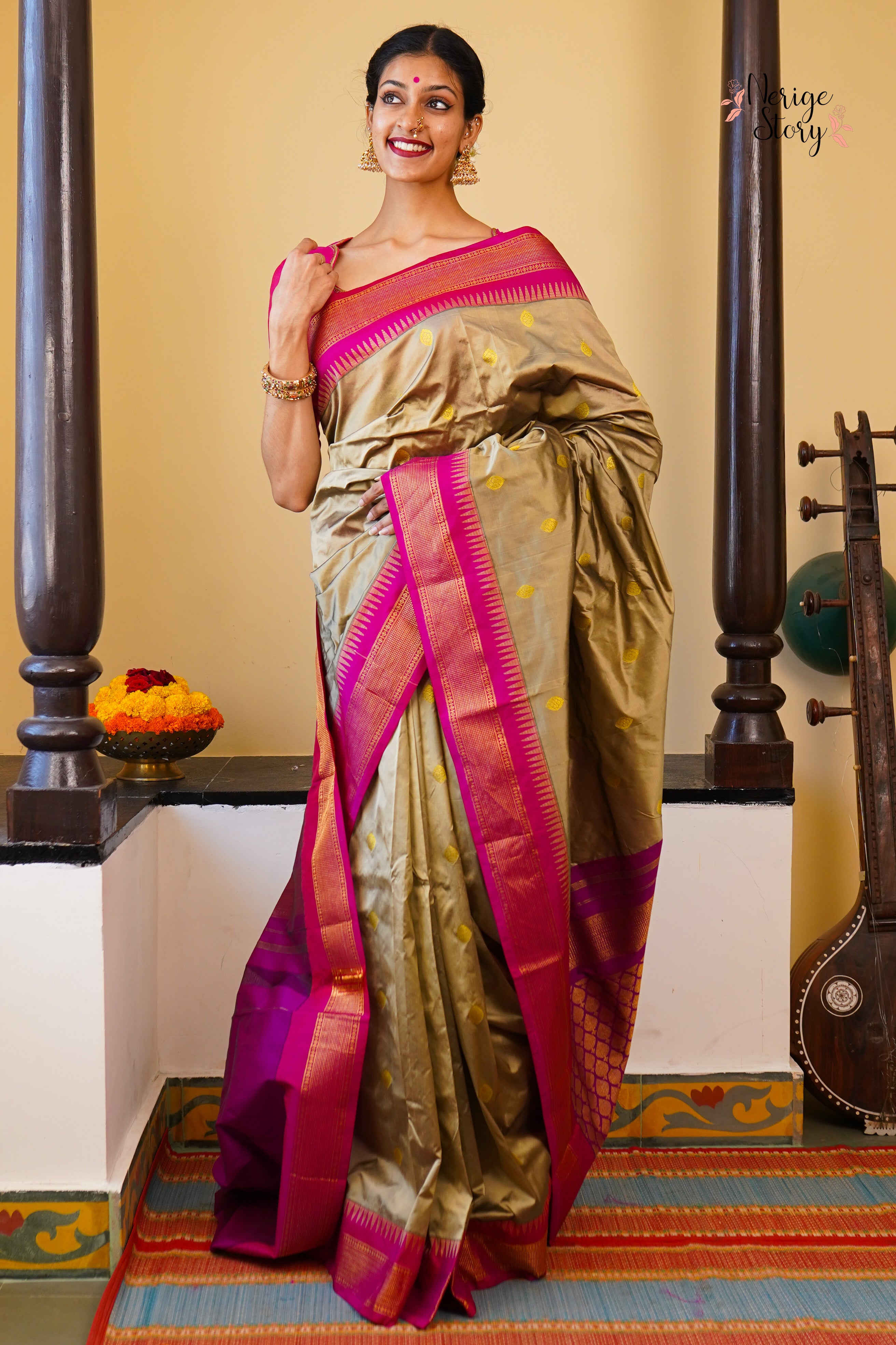 MADHAVI (ಮಾಧವಿ)