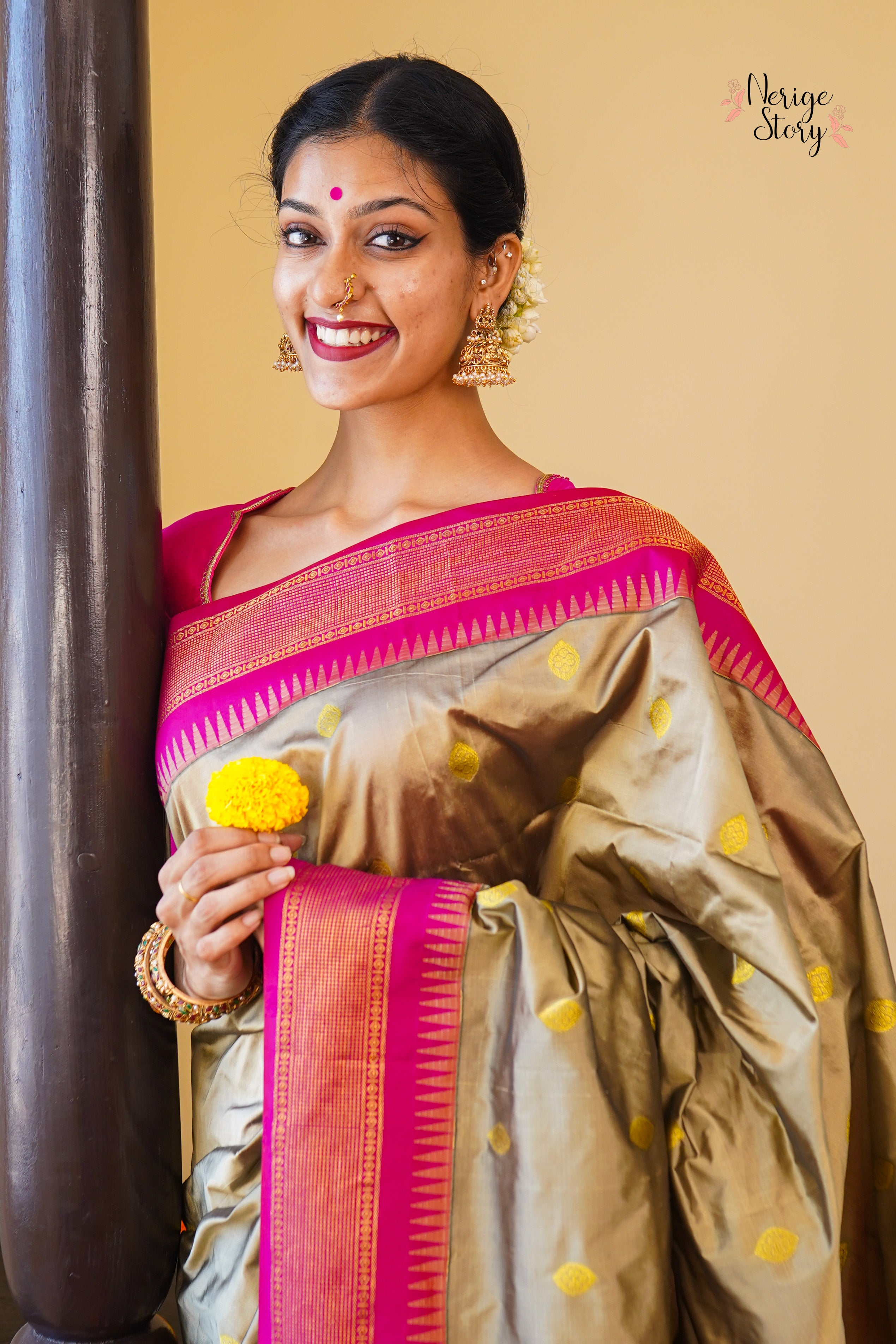MADHAVI (ಮಾಧವಿ)