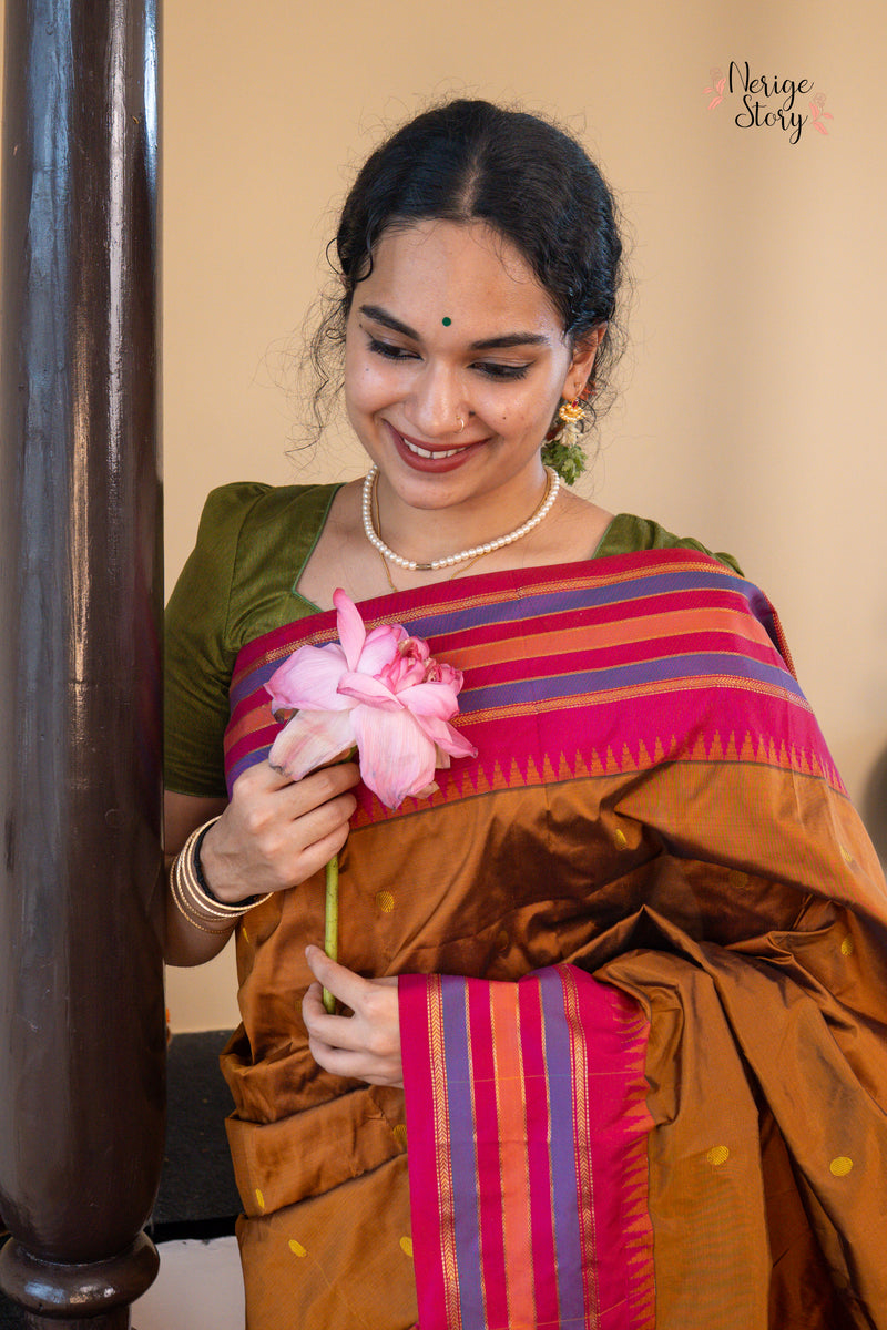 ANITHA SREE (ಅನಿತಾ ಶ್ರೀ)