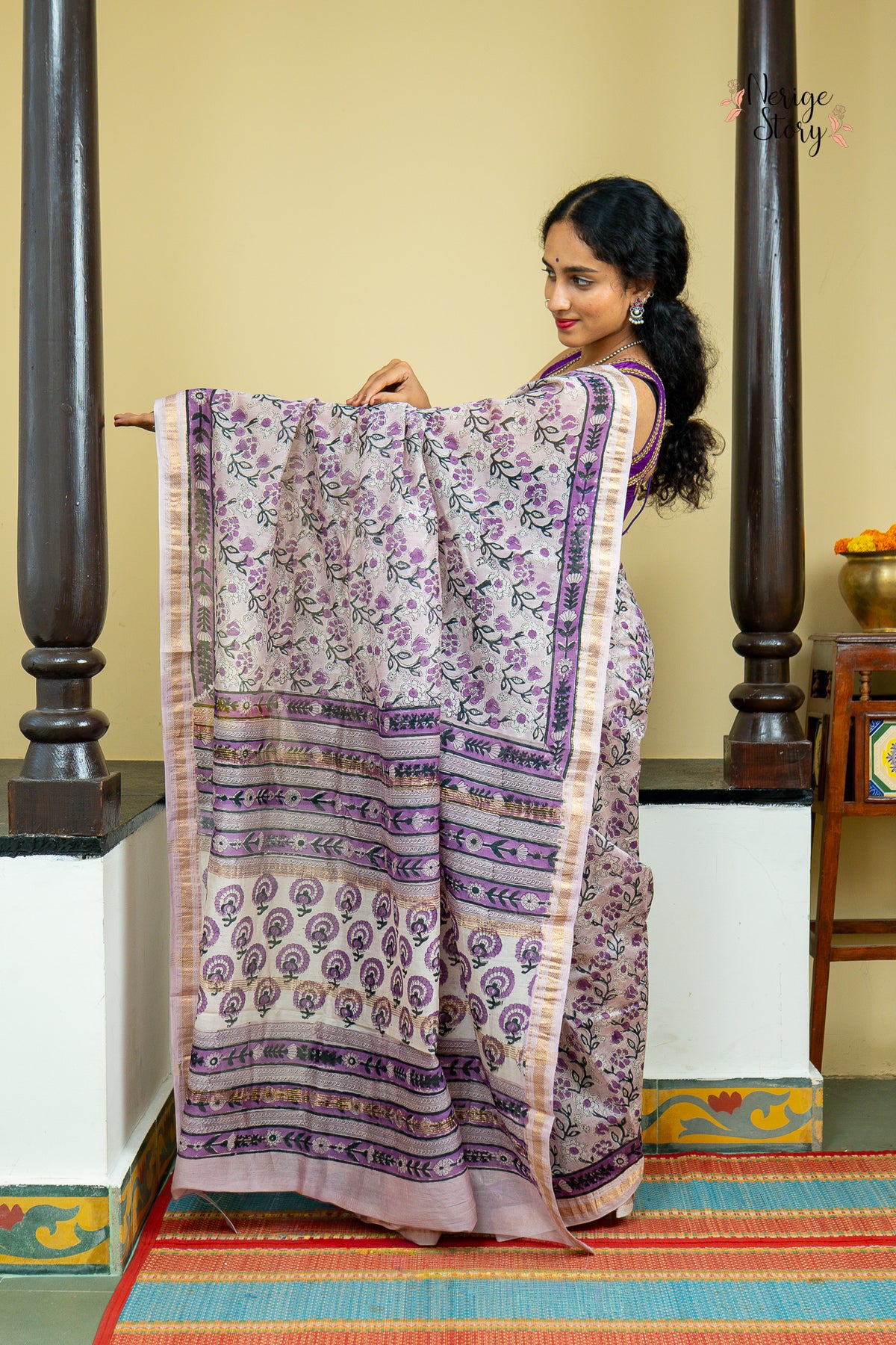 MINAKSHI (मीनाक्षी)