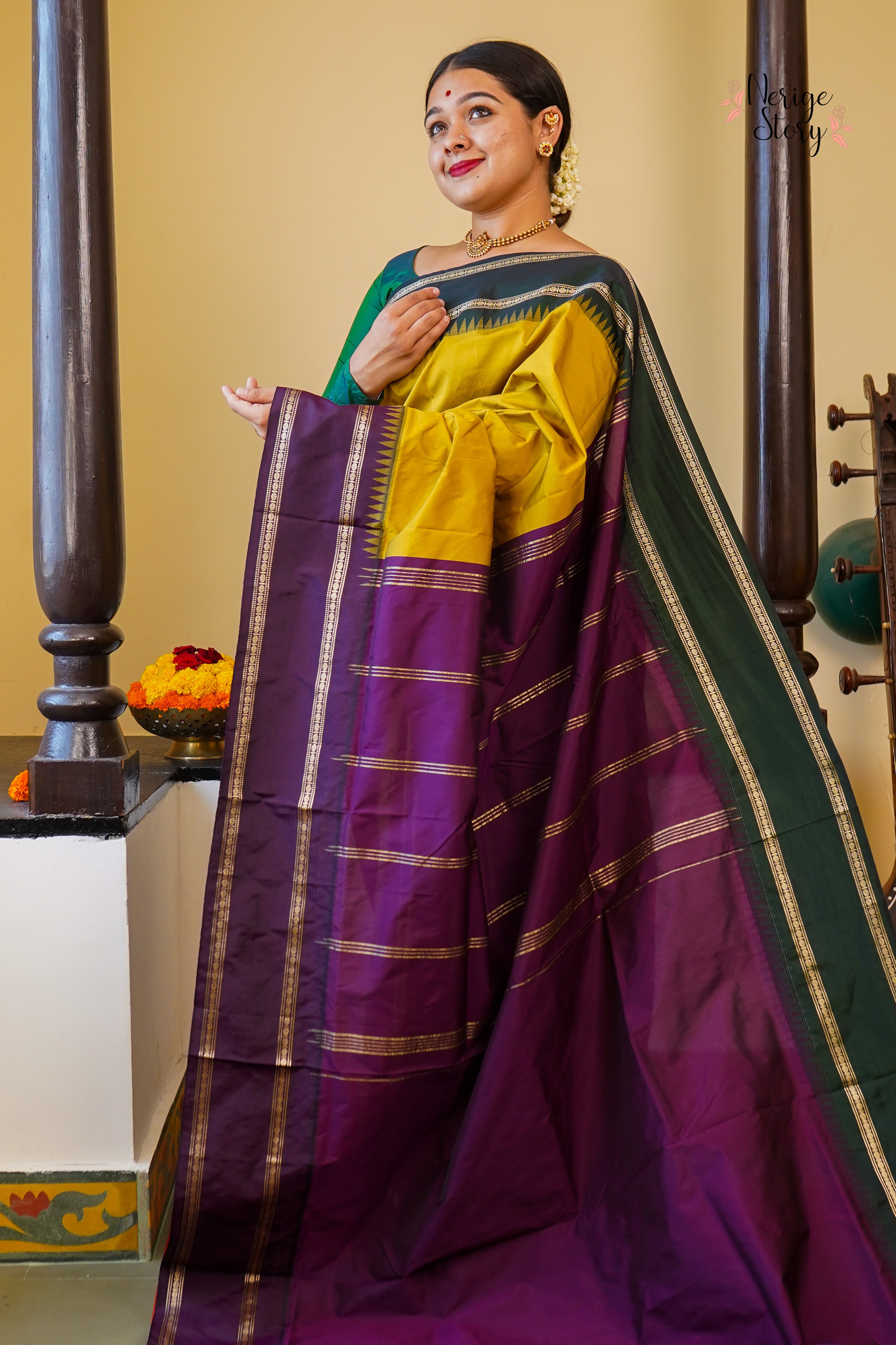 MAYUKHI (ಮಯೂಕಿ)