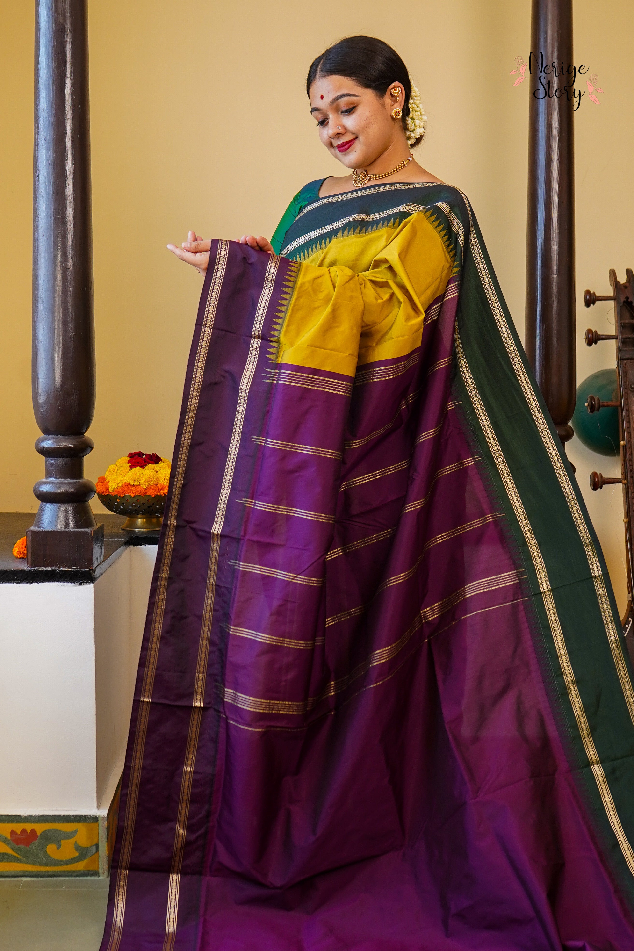 MAYUKHI (ಮಯೂಕಿ)