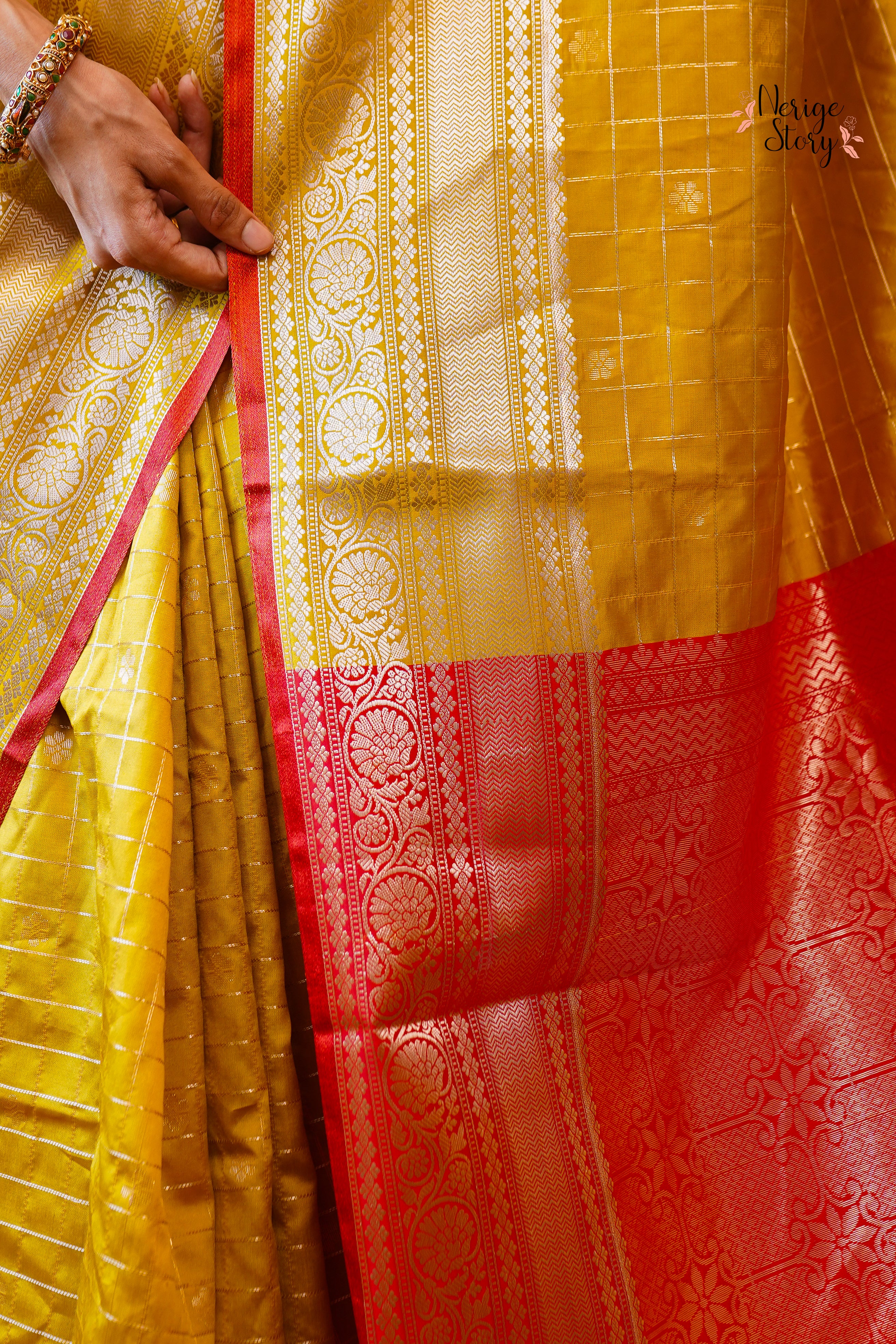 AHAAN (अहान)